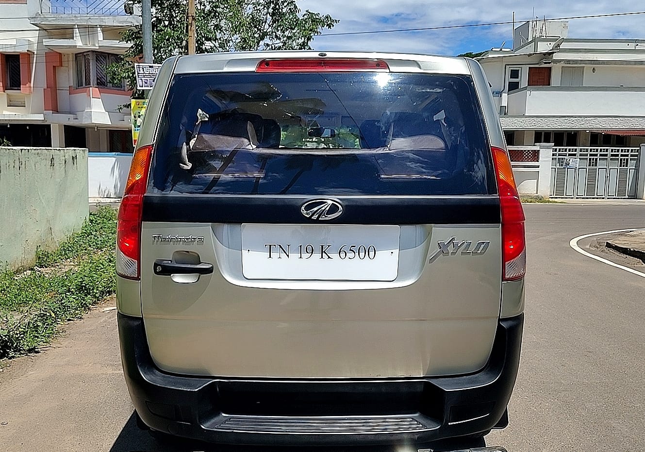 Mahindra Xylo - Image 7