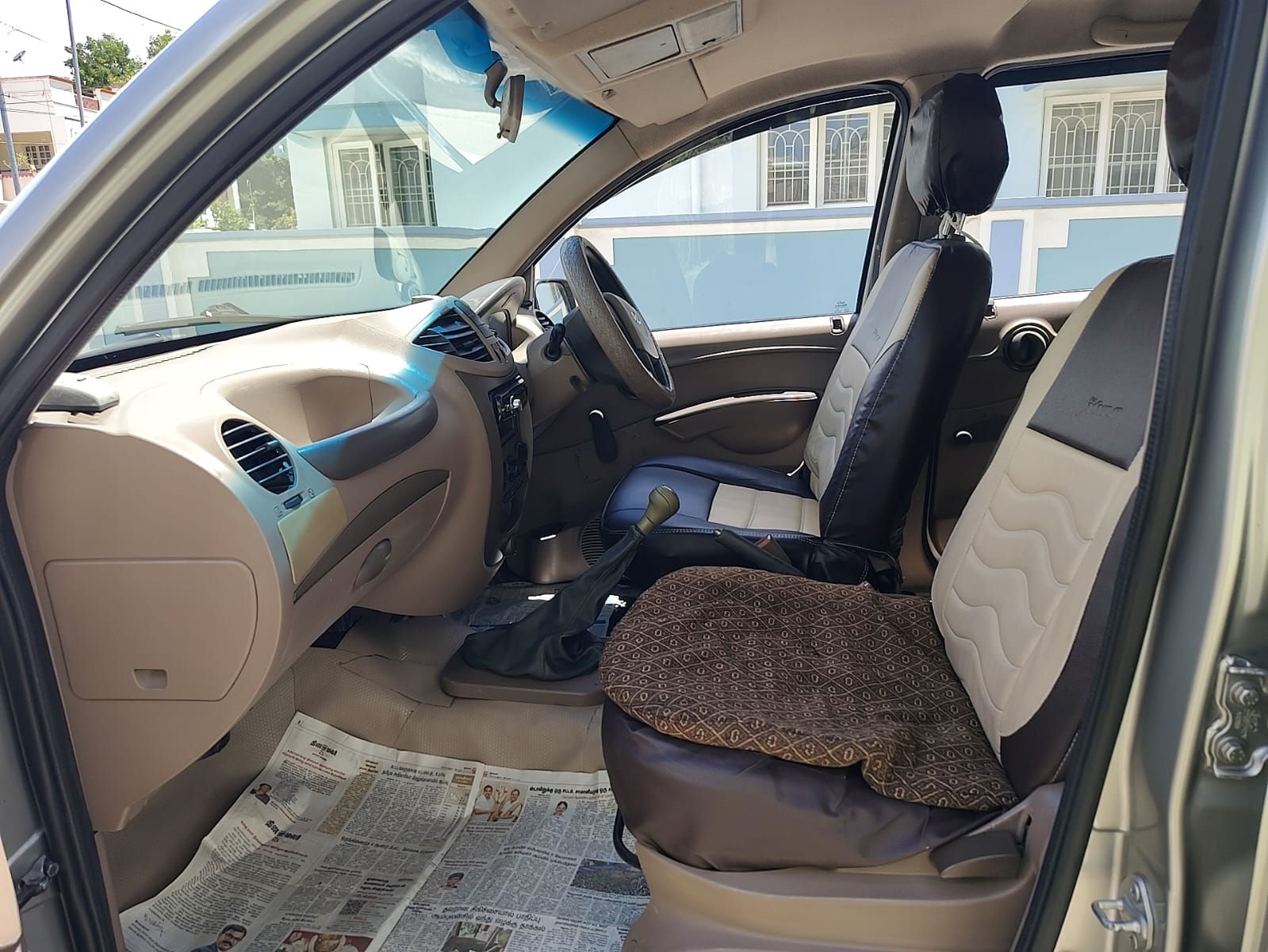 Mahindra Xylo - Image 6