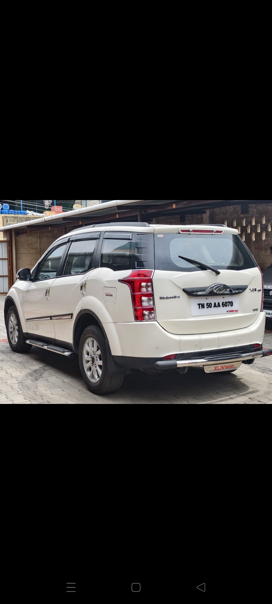 Mahindra XUV500 - Image 8