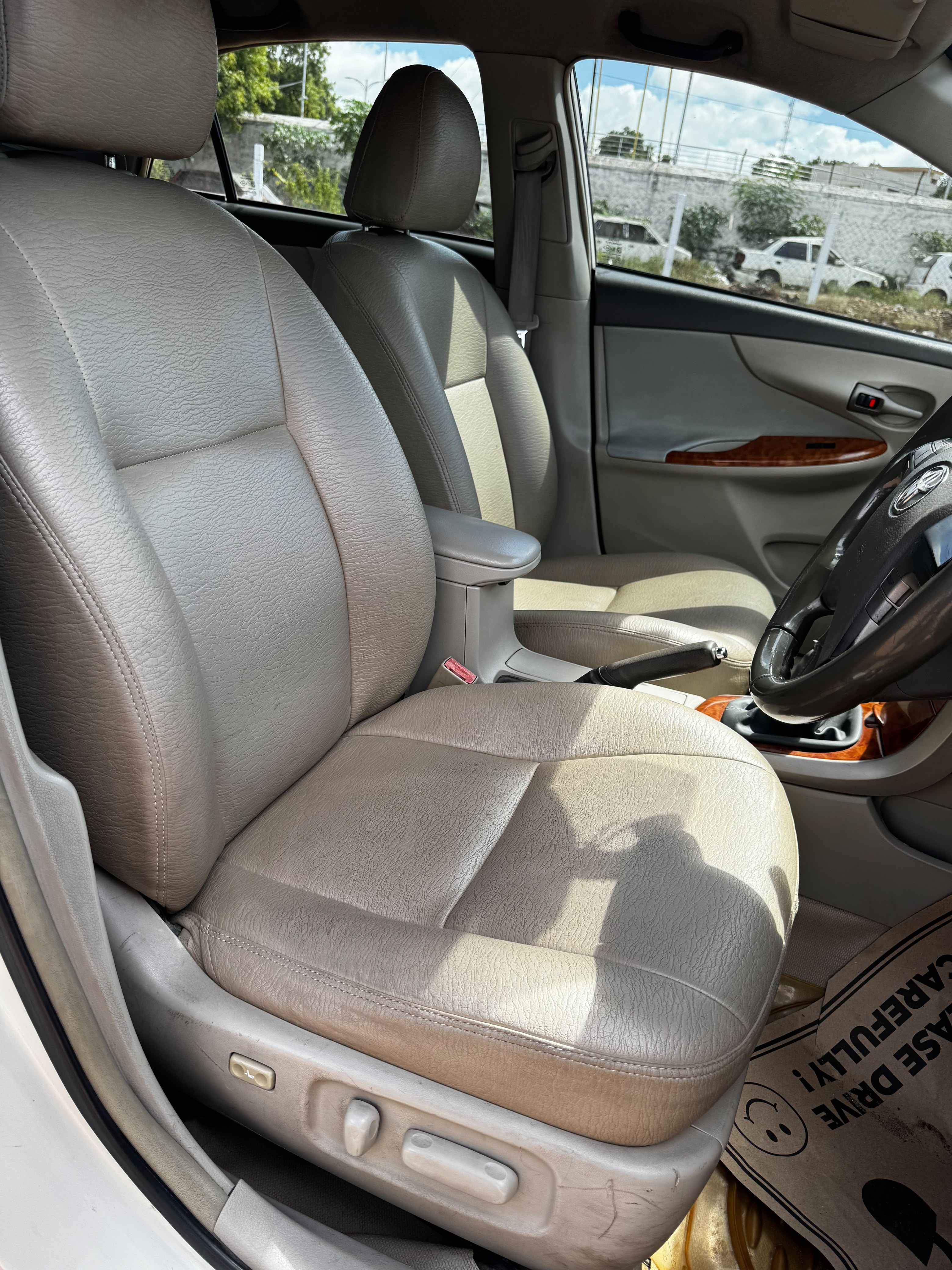 Toyota Corolla Altis - Image 6