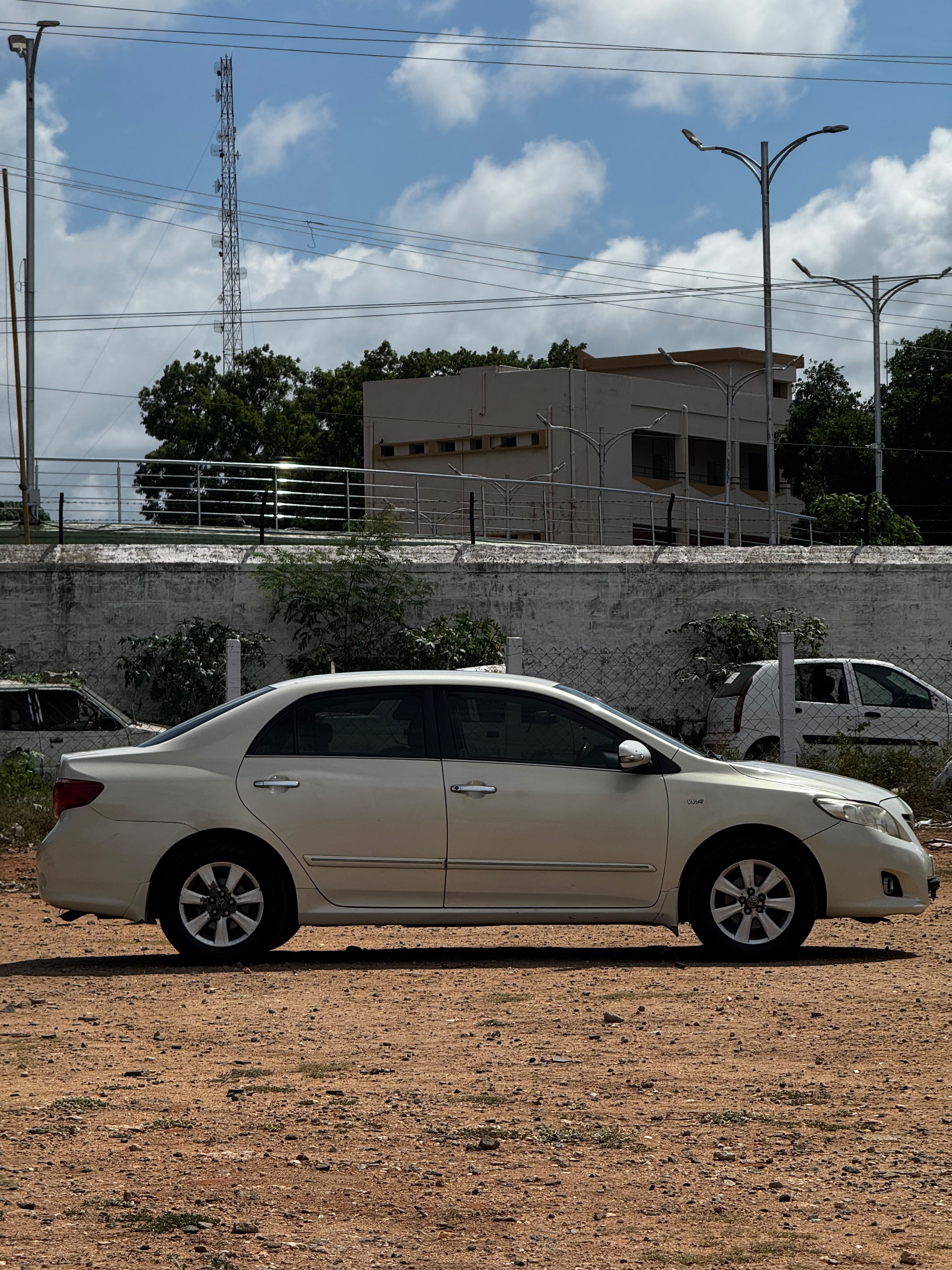 Toyota Corolla Altis - Image 4