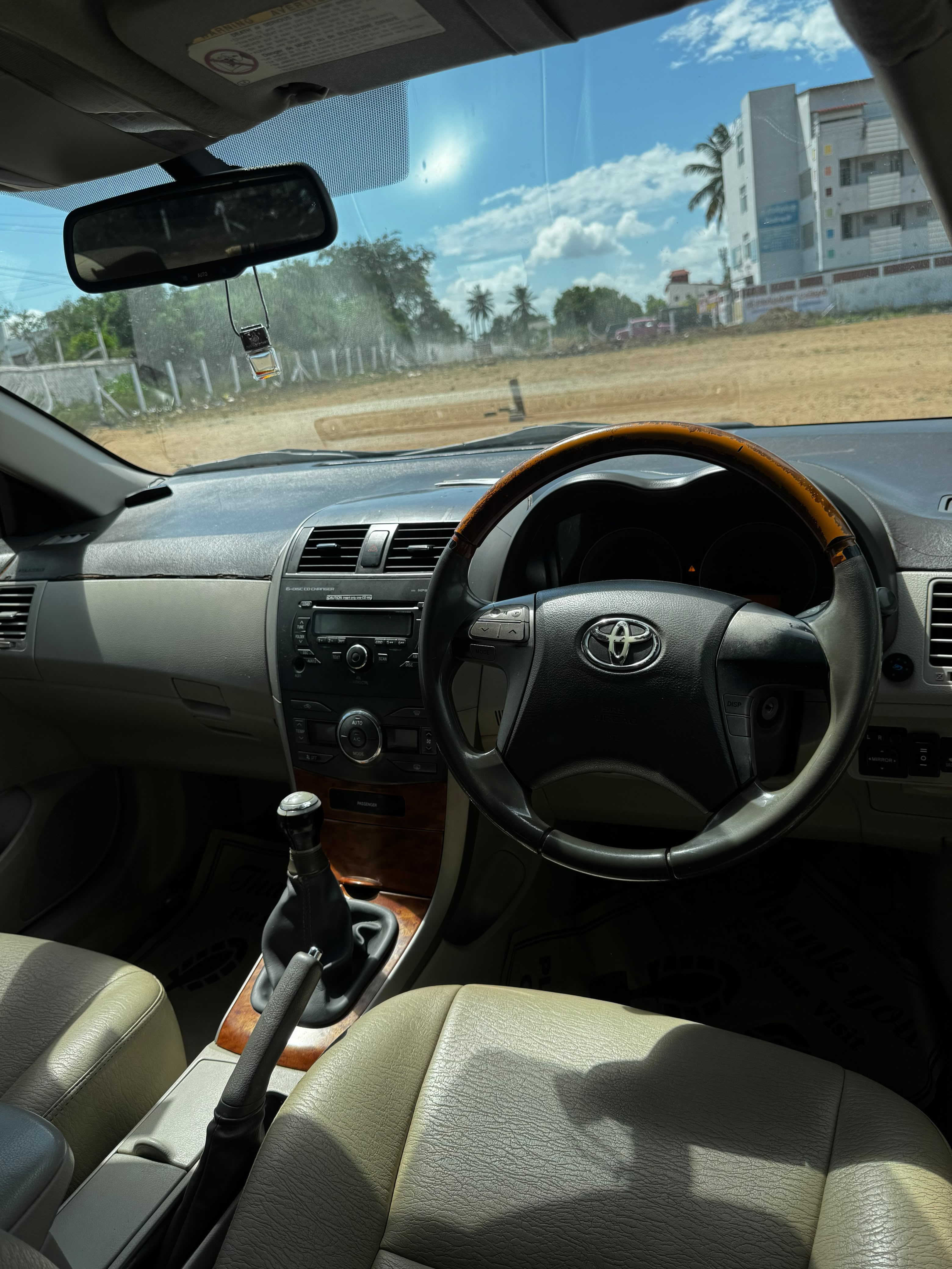 Toyota Corolla Altis - Image 5