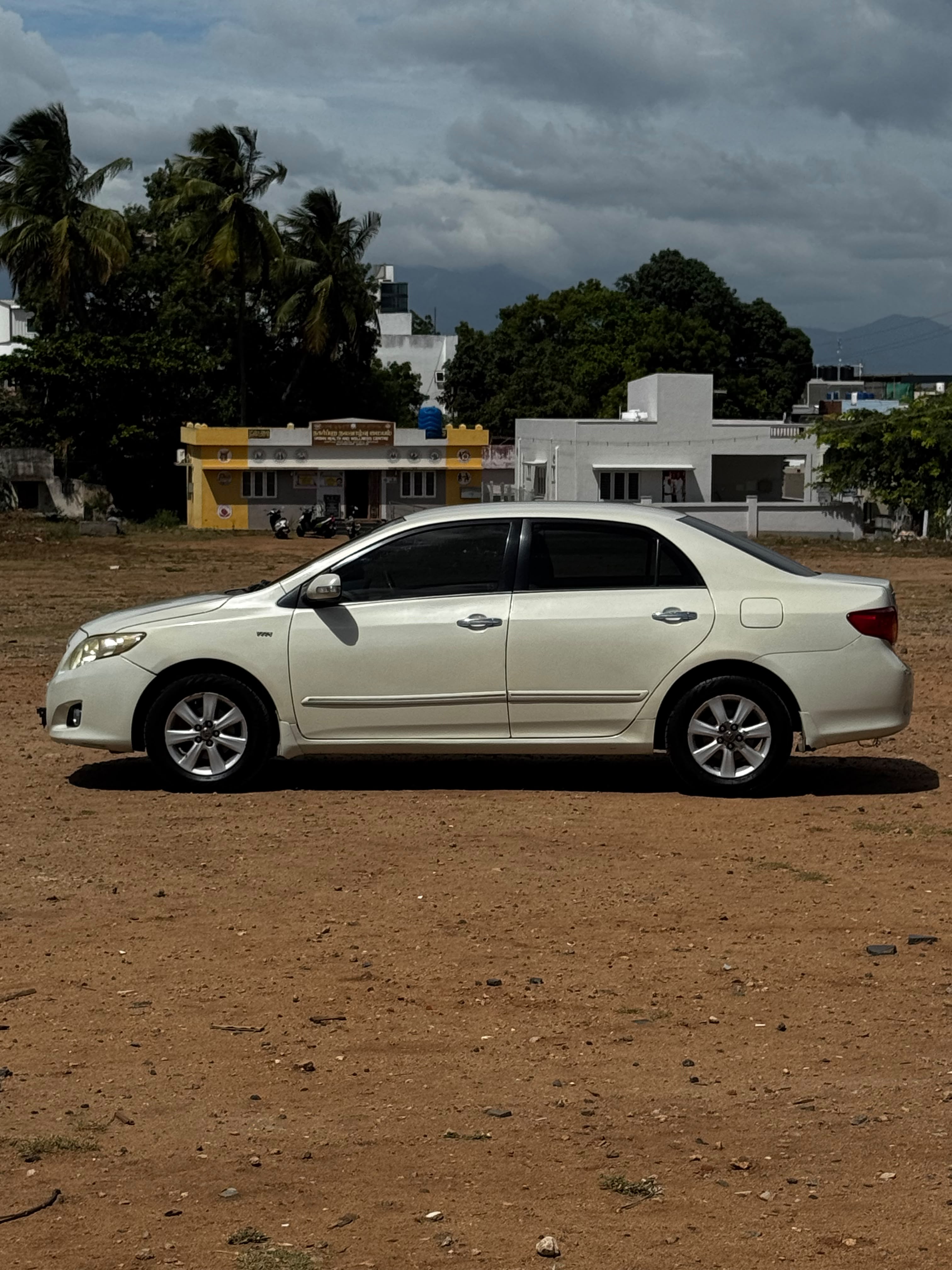 Toyota Corolla Altis - Image 3