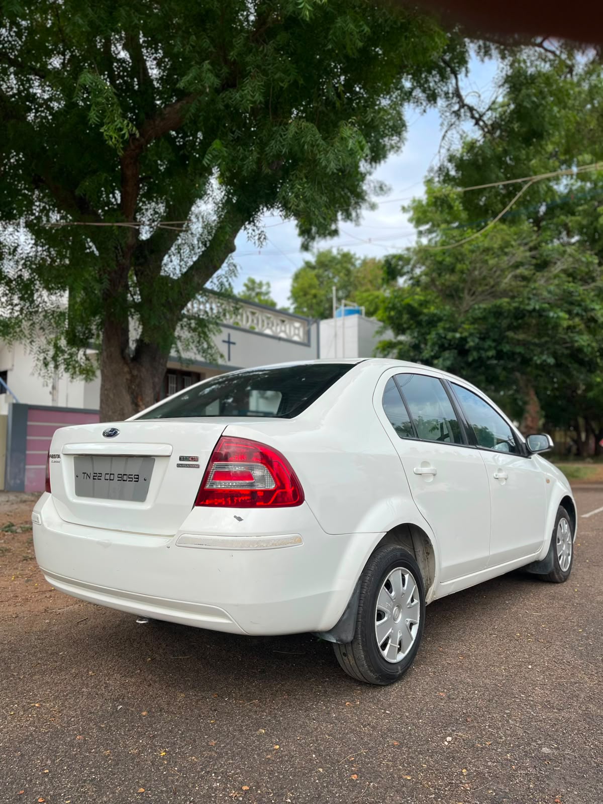 Ford Fiesta - Image 8