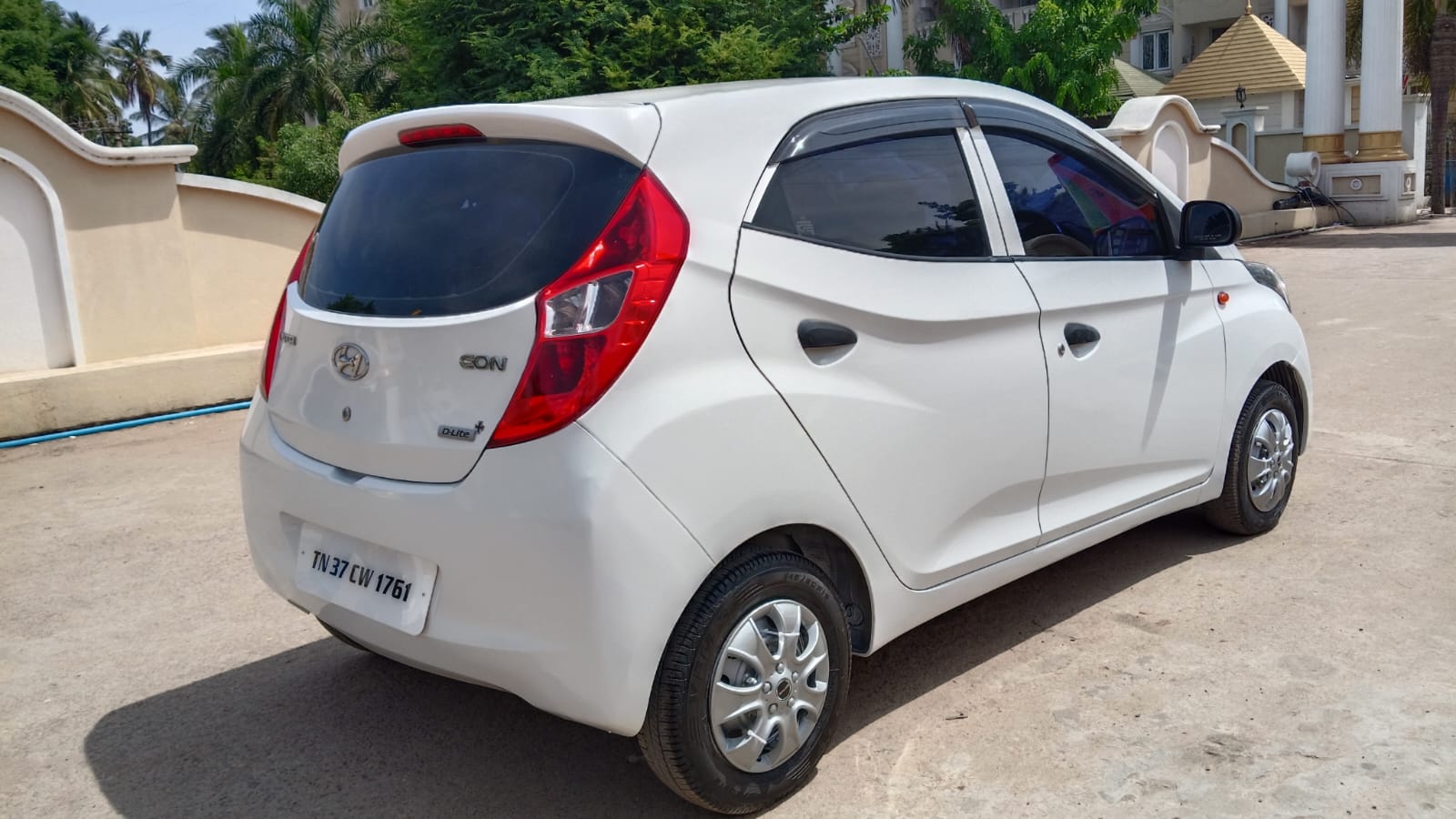 Hyundai Eon - Image 11