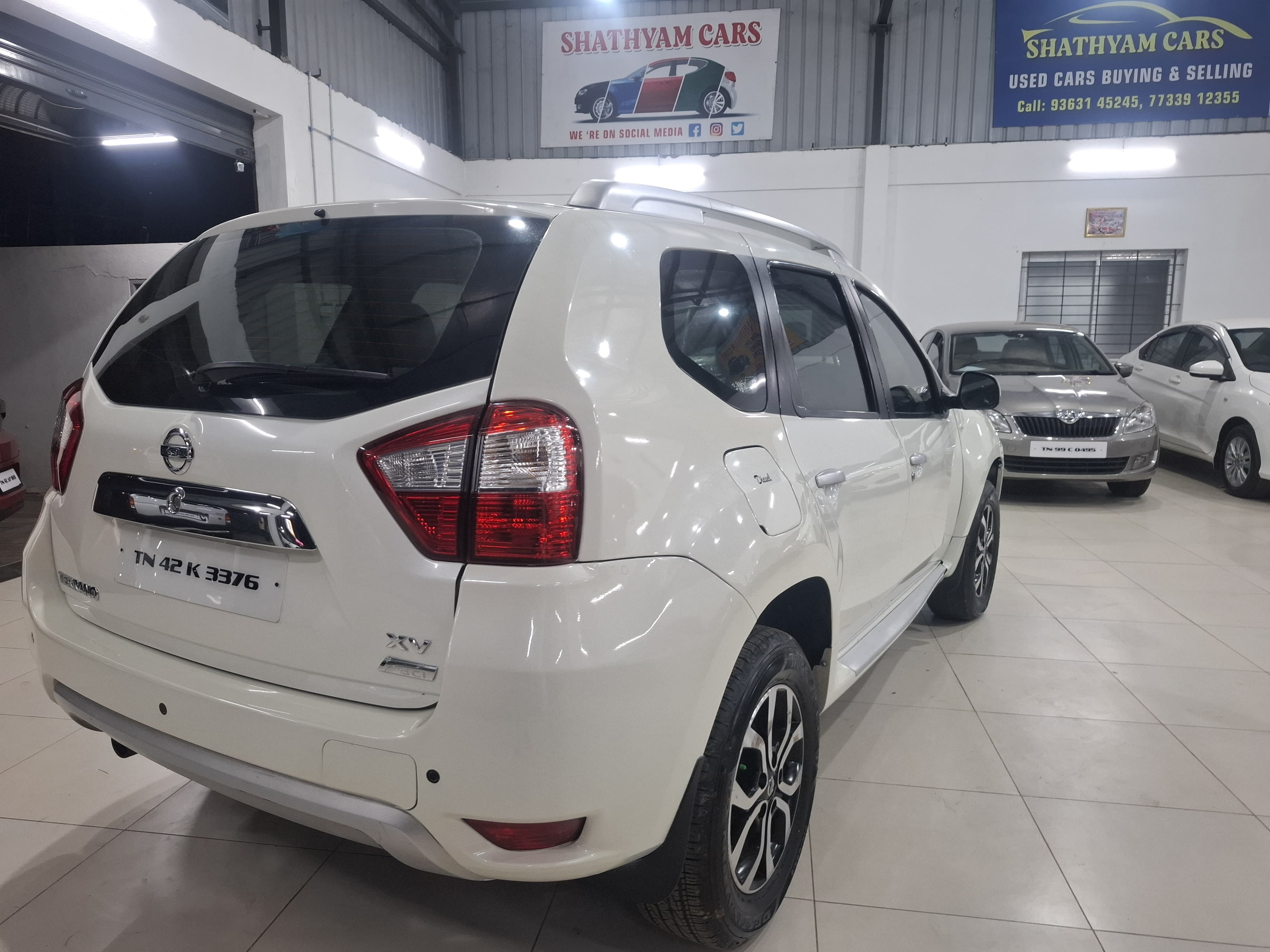 Nissan Terrano - Image 9