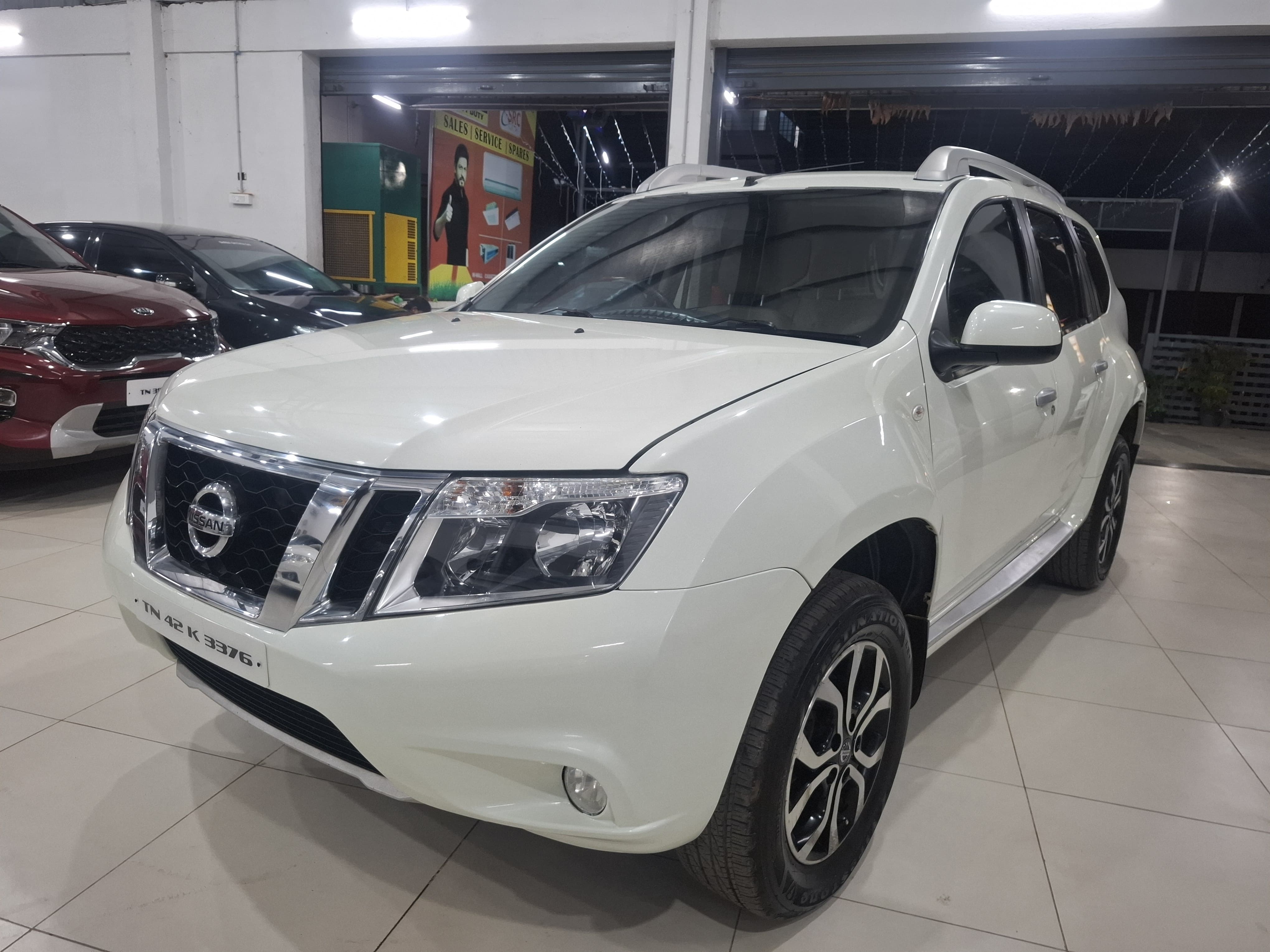 Nissan Terrano - Image 5