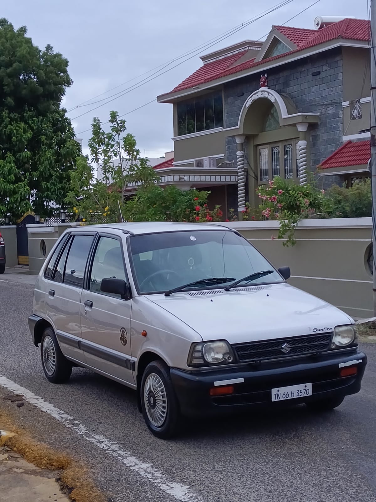 Maruti Suzuki 800 - Image 9