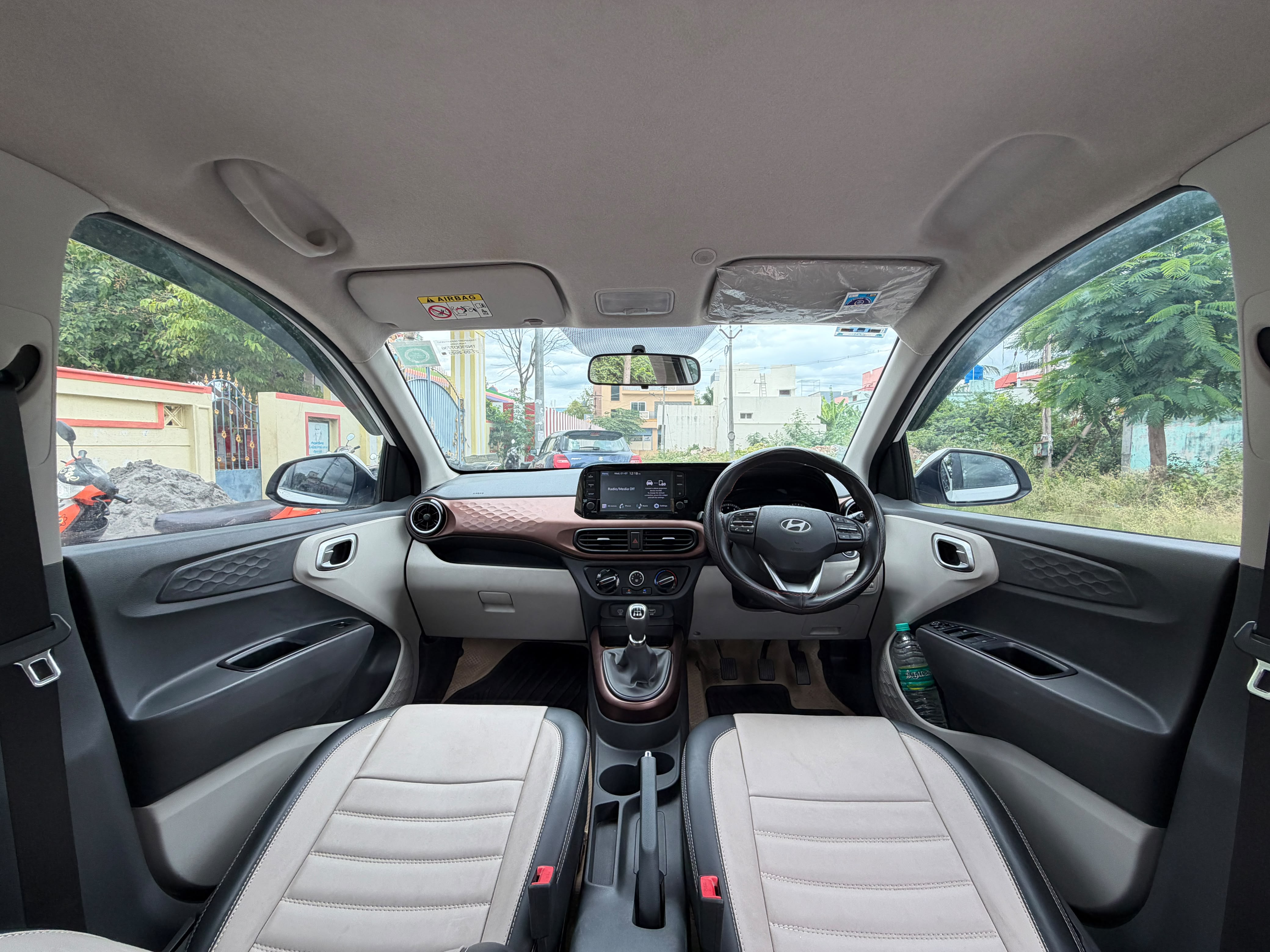 Hyundai Aura - Image 5
