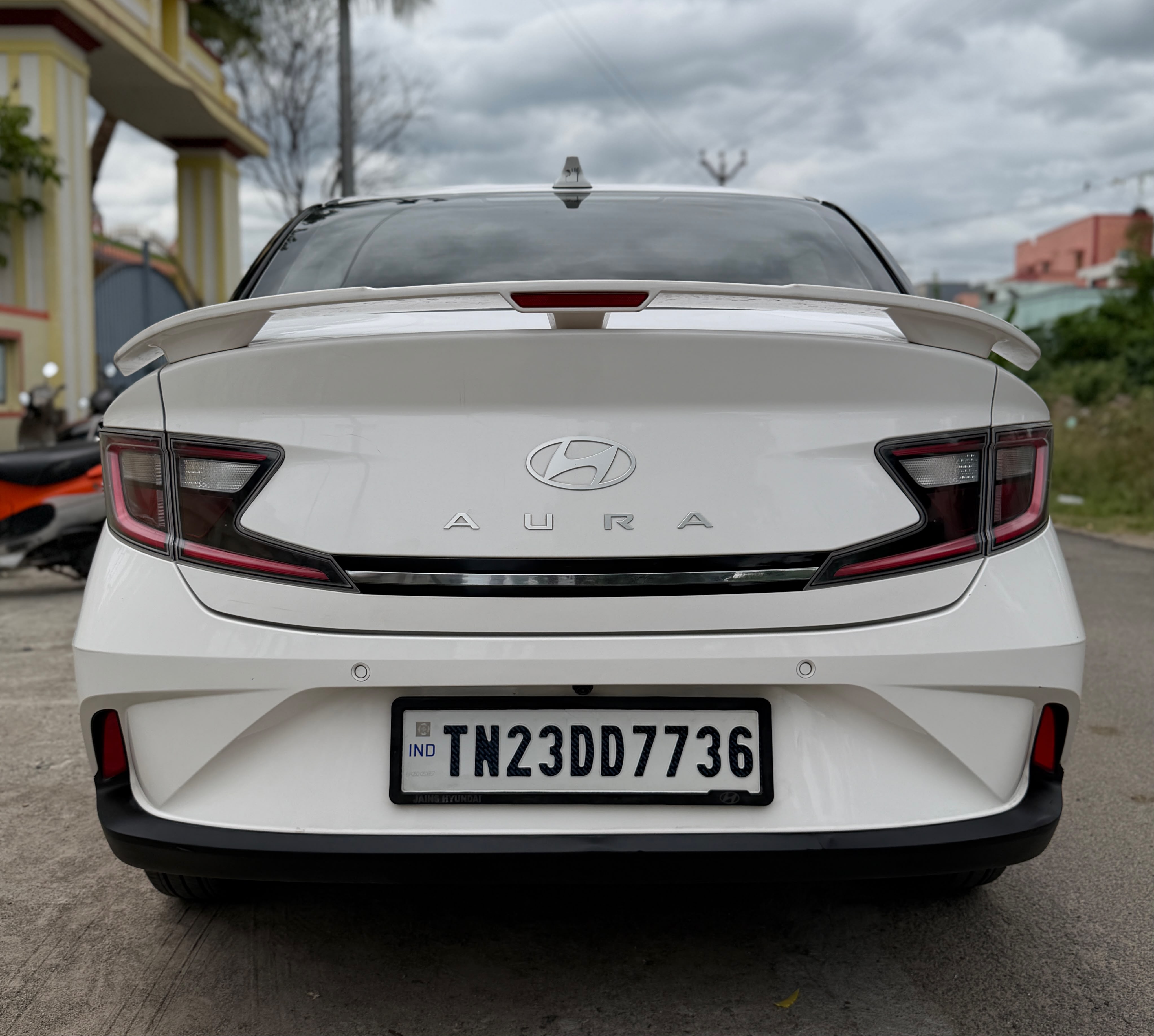 Hyundai Aura - Image 10