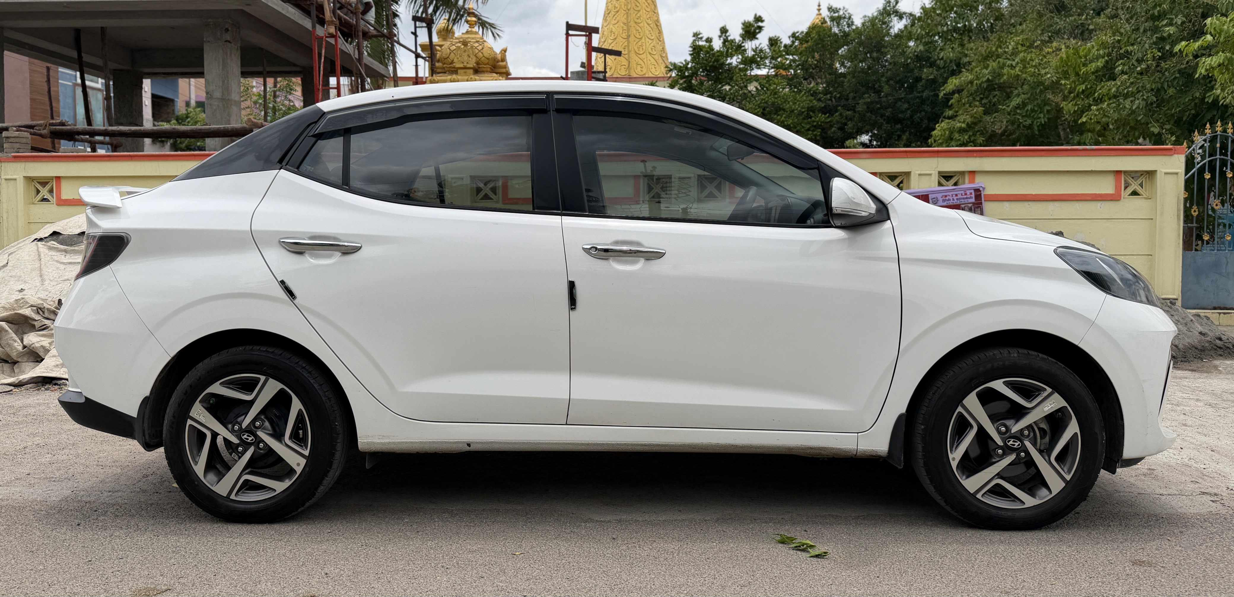 Hyundai Aura - Image 8