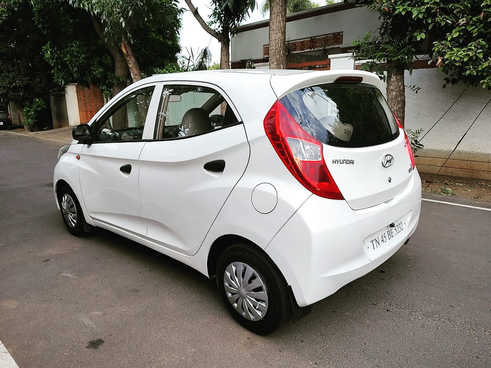 Hyundai Eon - Image 4