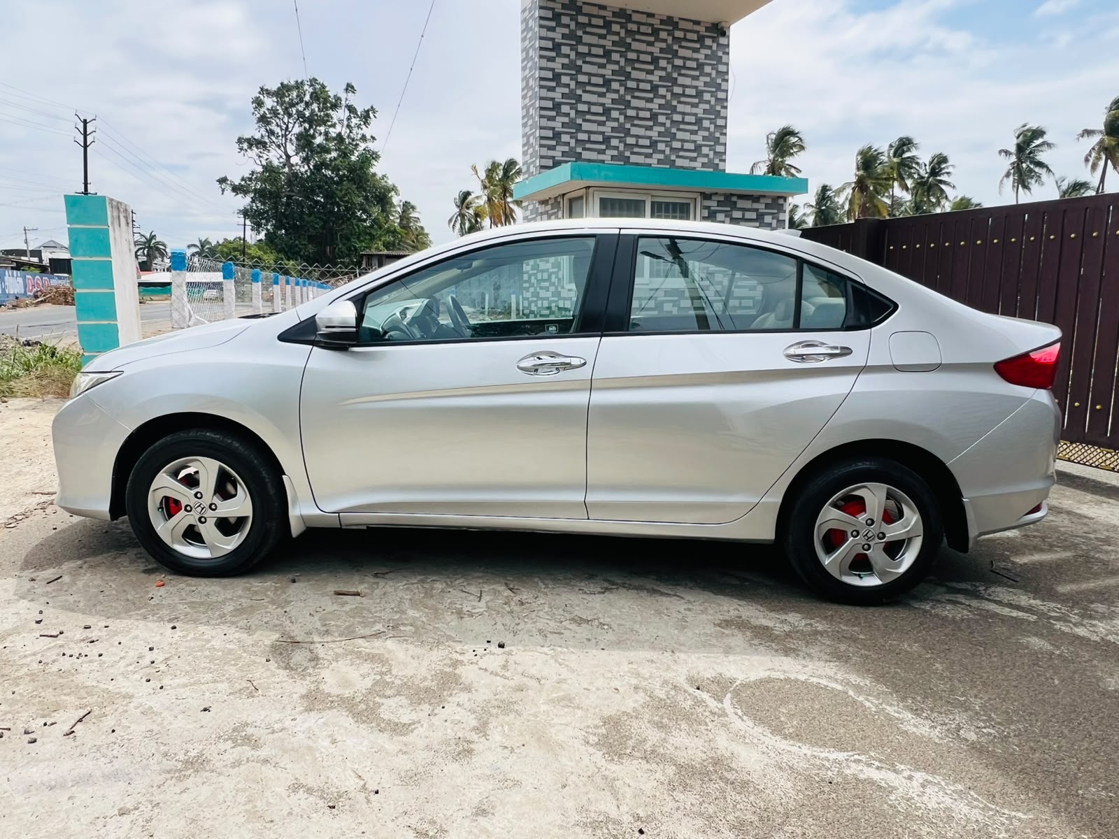 Honda City - Image 4