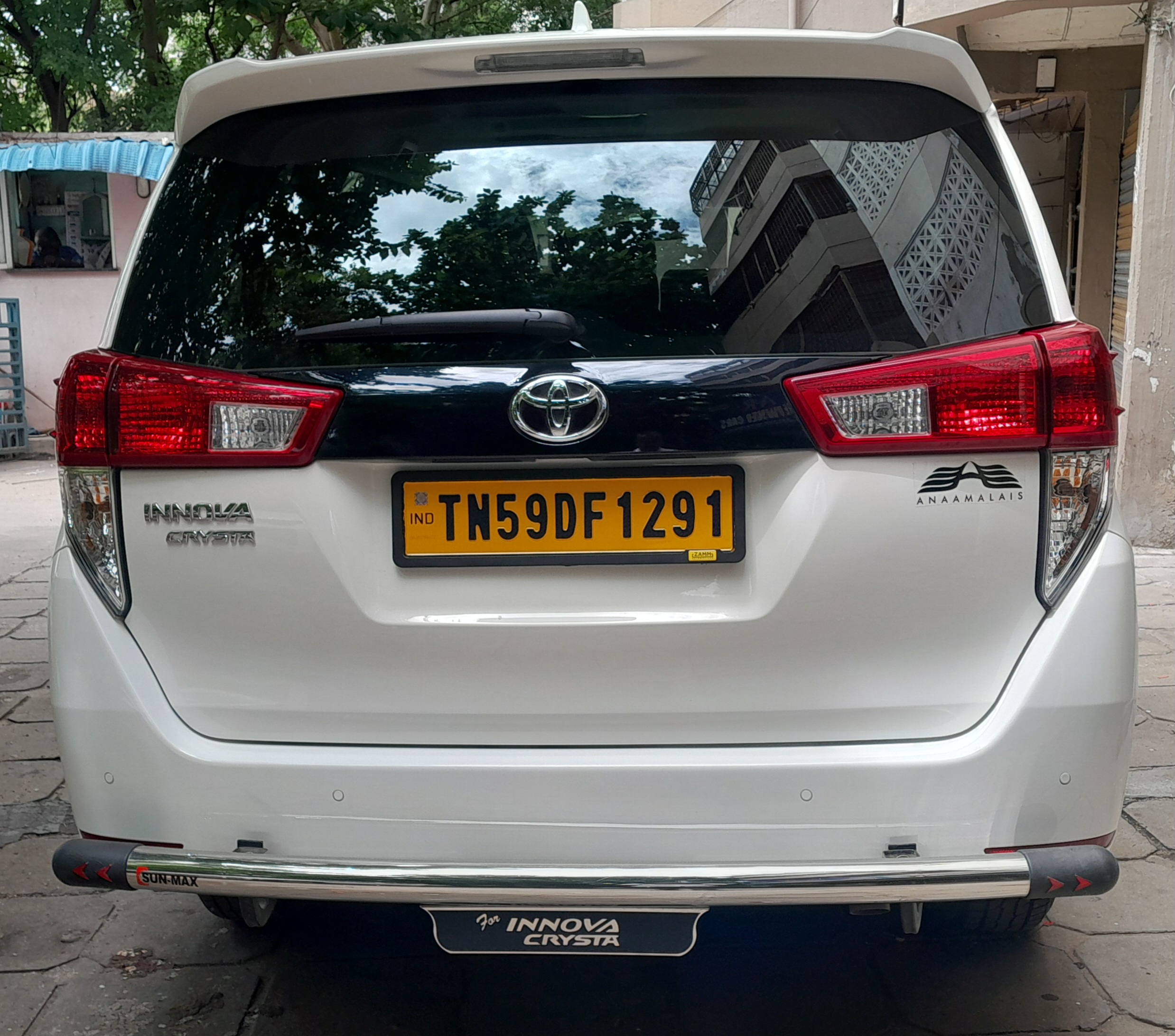 Toyota Innova Crysta - Image 2
