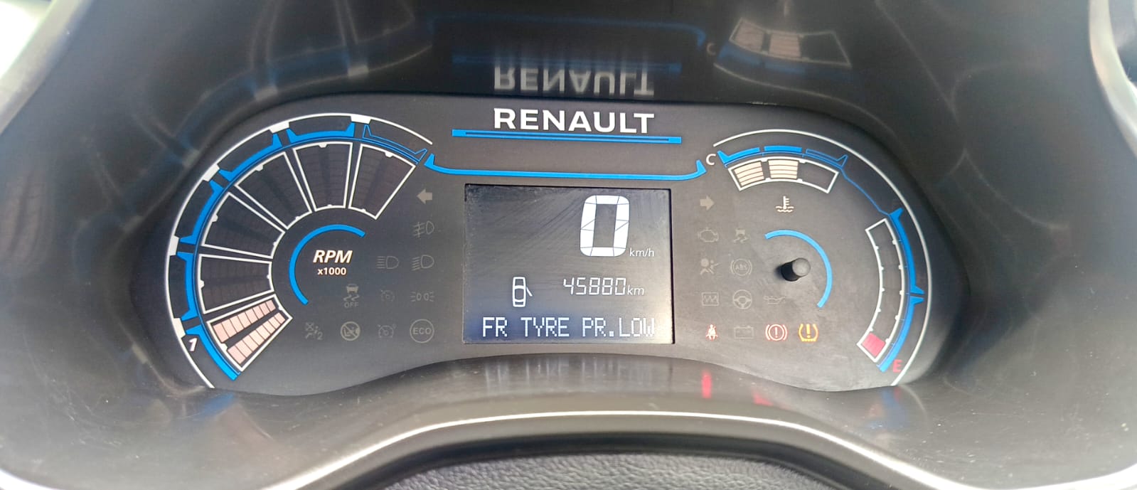 Renault Triber - Image 11
