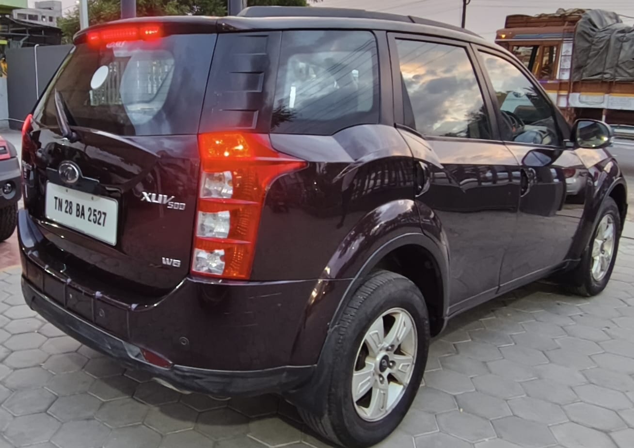 Mahindra XUV500 - Image 4