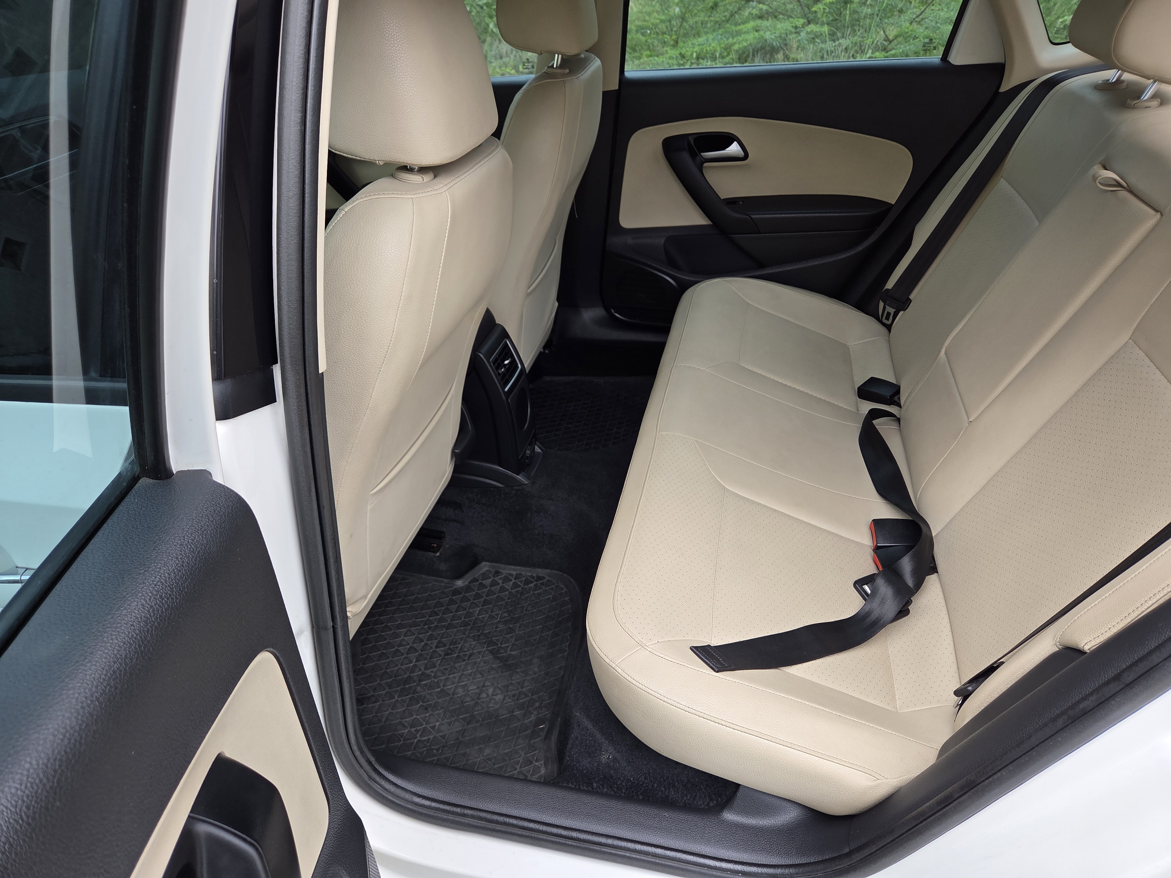 Volkswagen Vento - Image 6