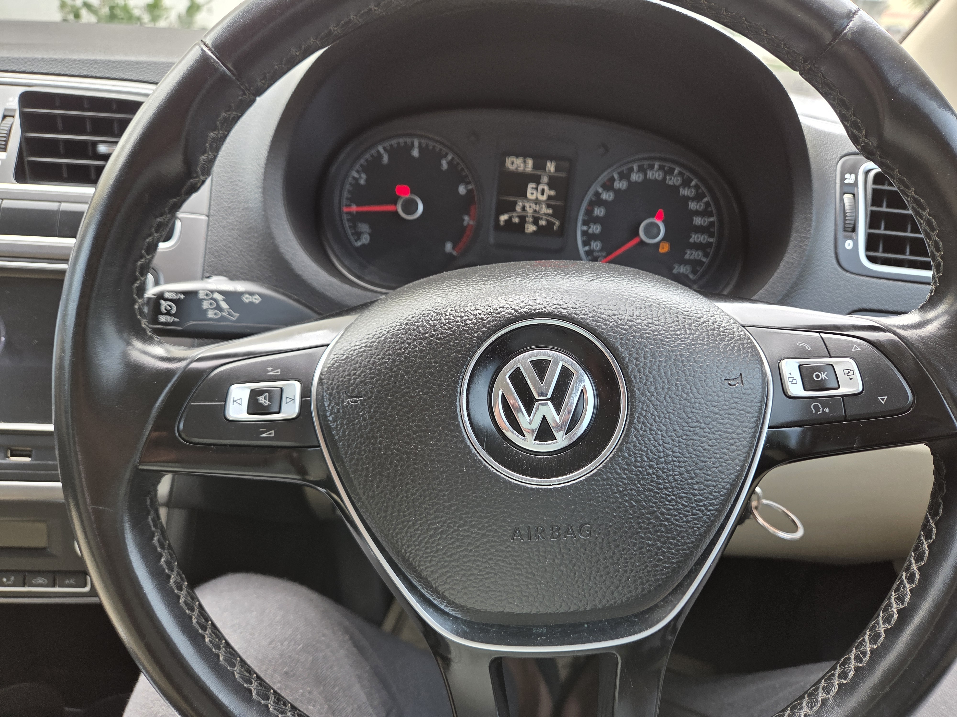 Volkswagen Vento - Image 13