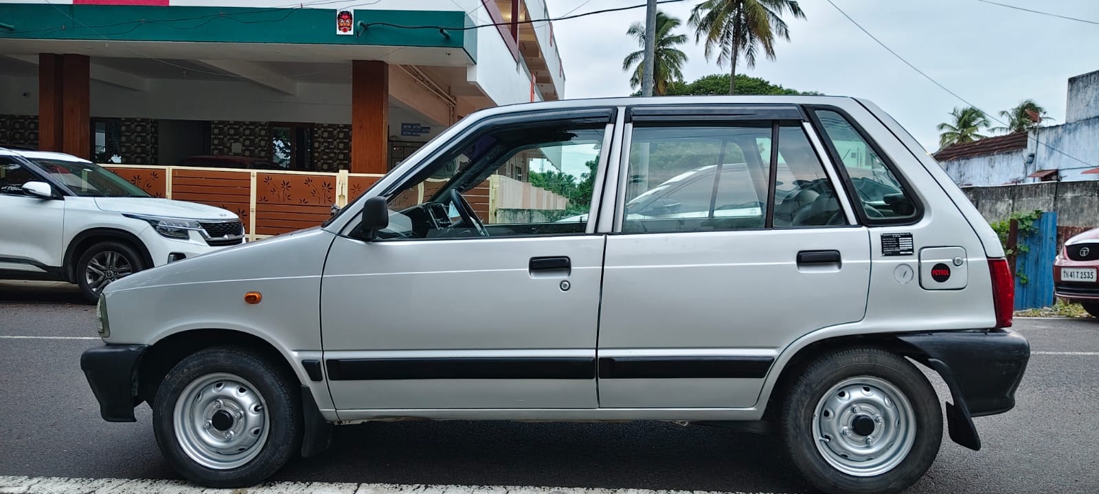 Maruti Suzuki 800 - Image 4