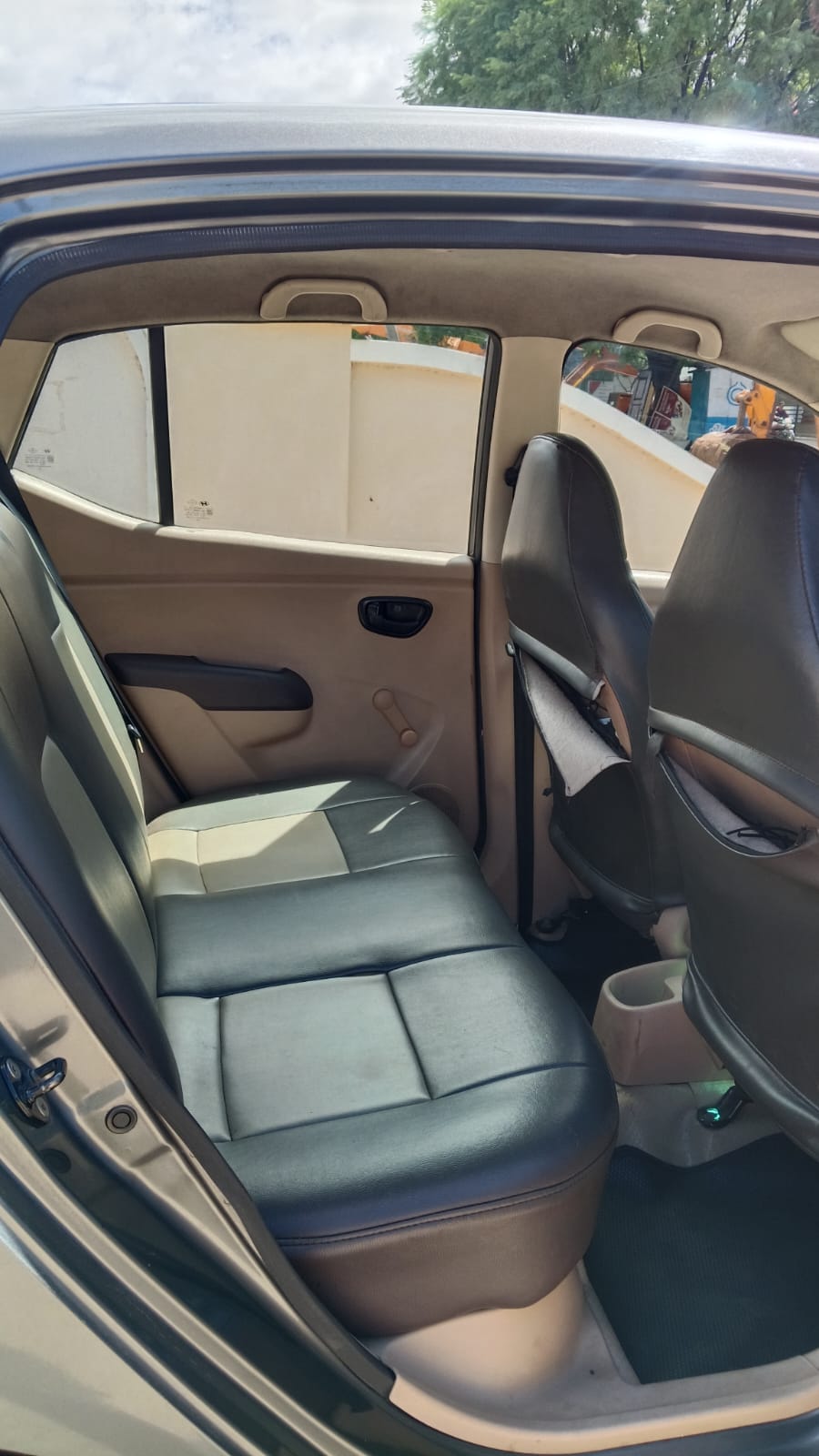 Hyundai i10 - Image 10