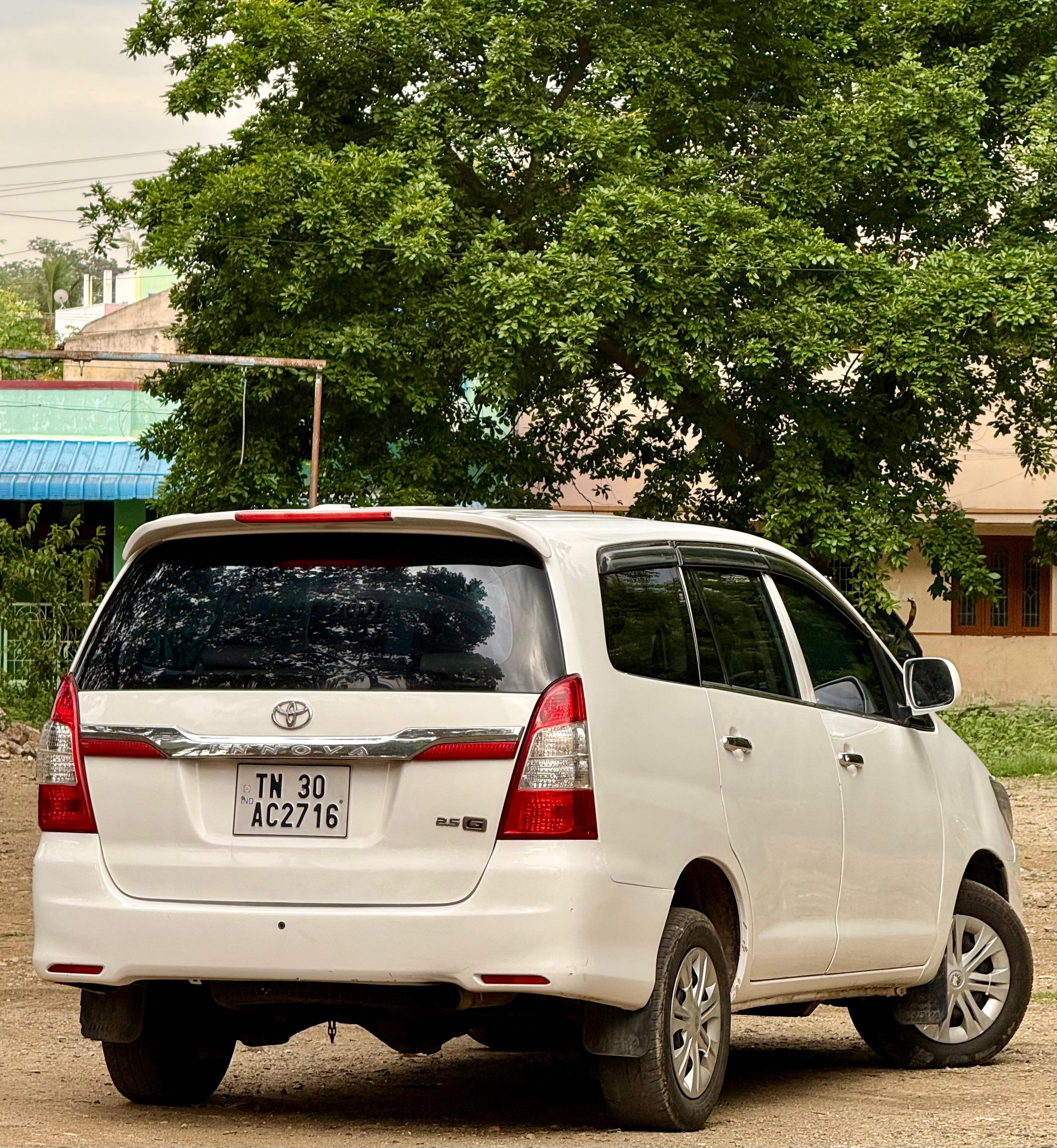 Toyota Innova - Image 7
