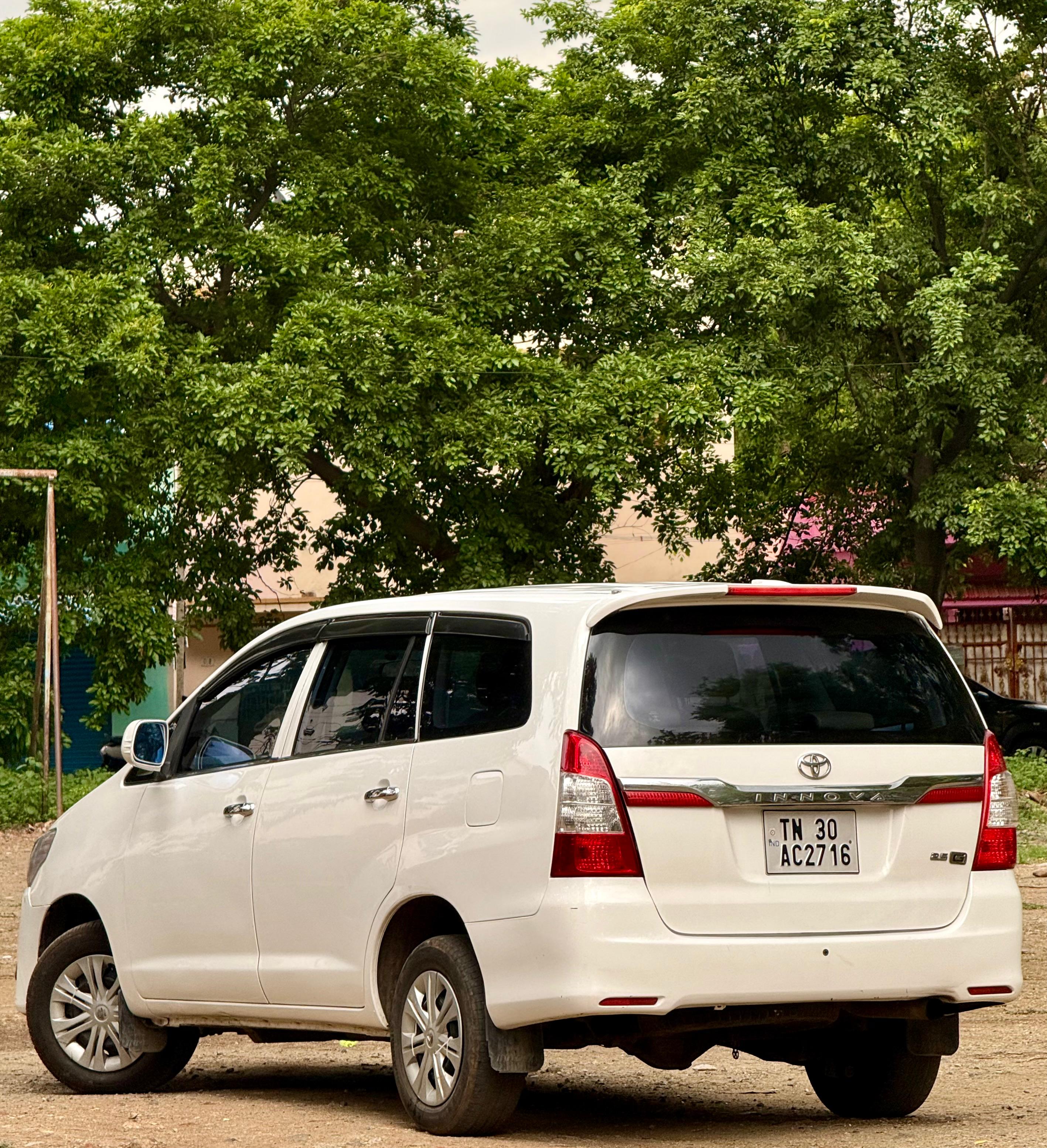 Toyota Innova - Image 10