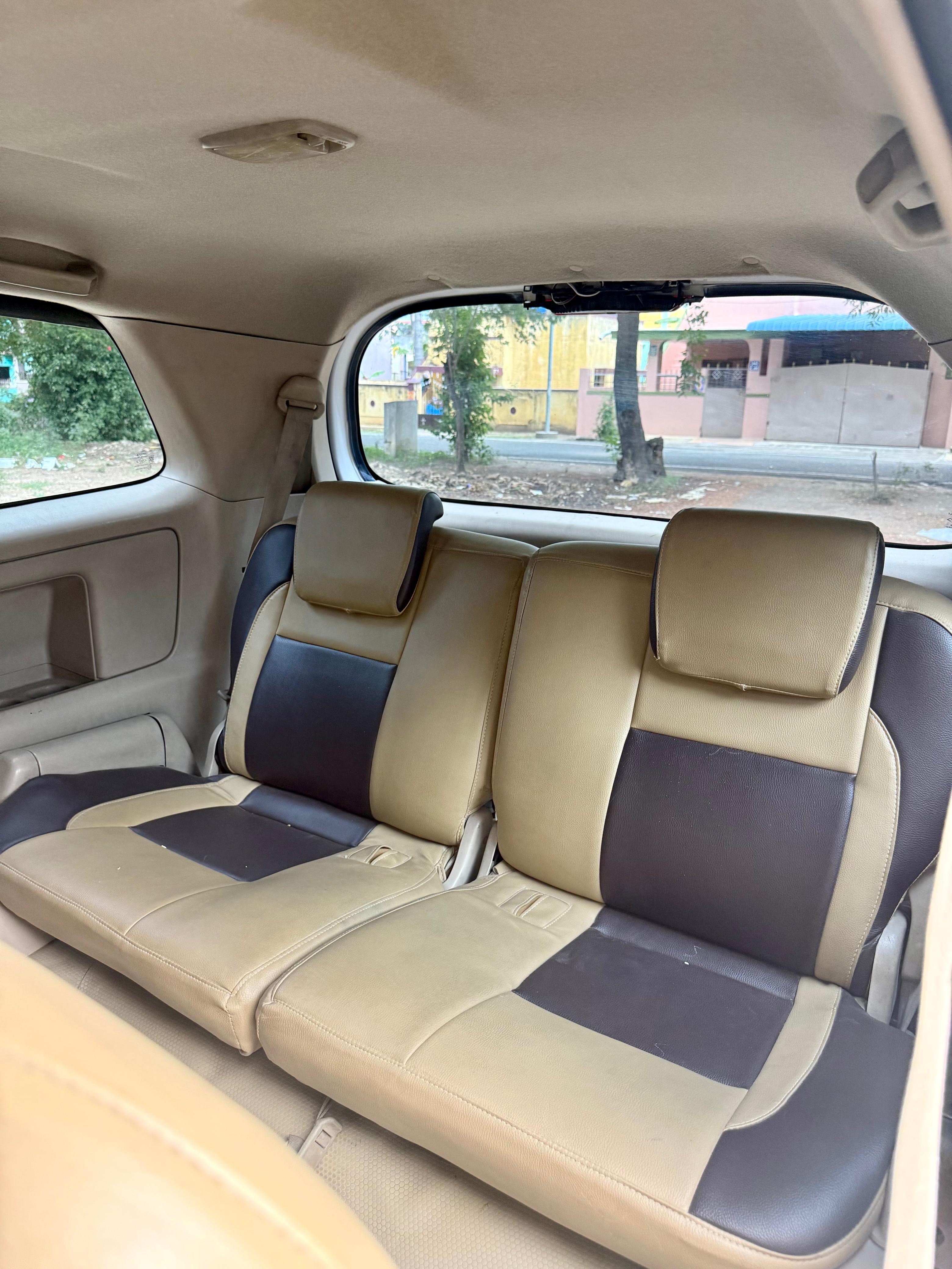 Toyota Innova - Image 5