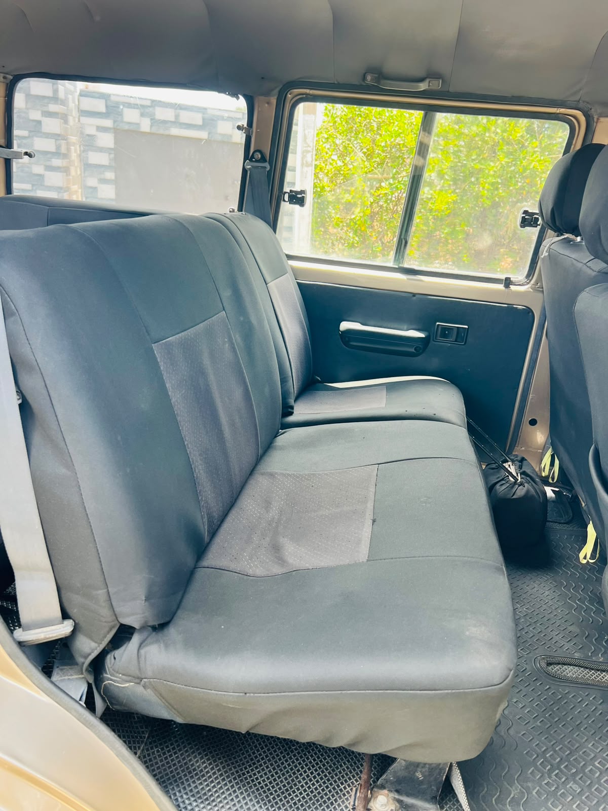 Toyota Qualis - Image 10
