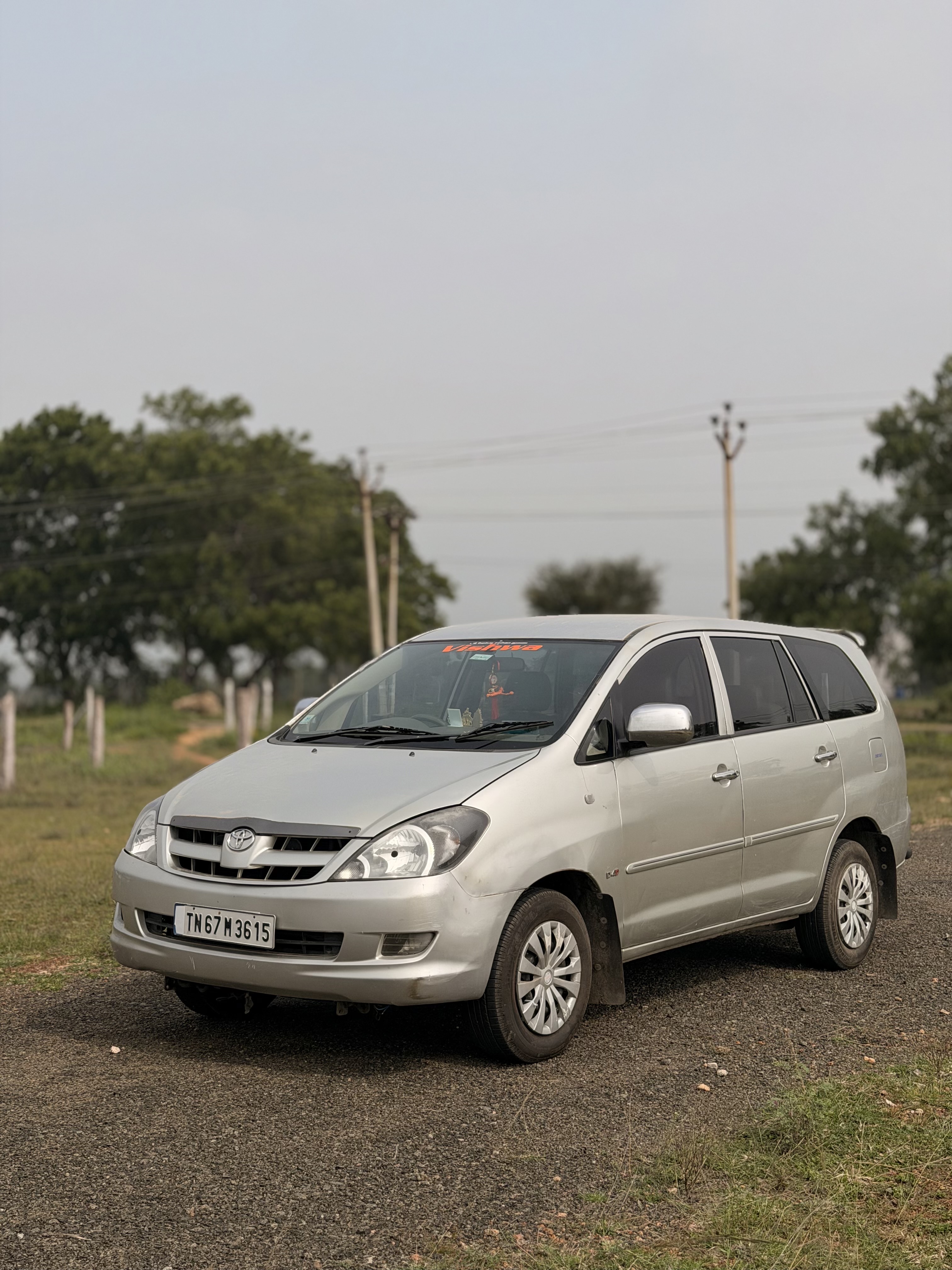 Toyota Innova - Image 2