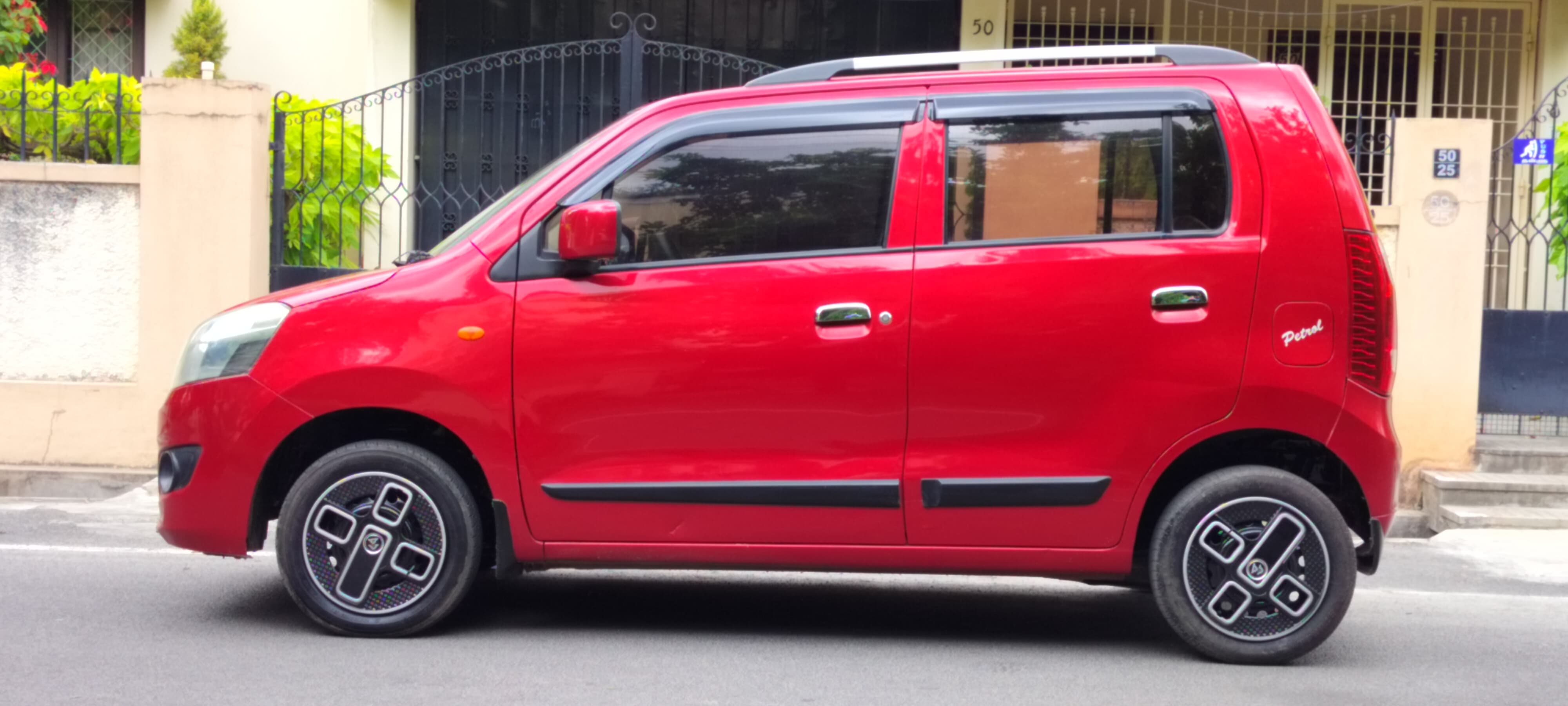 Maruti Suzuki Wagon R - Image 2