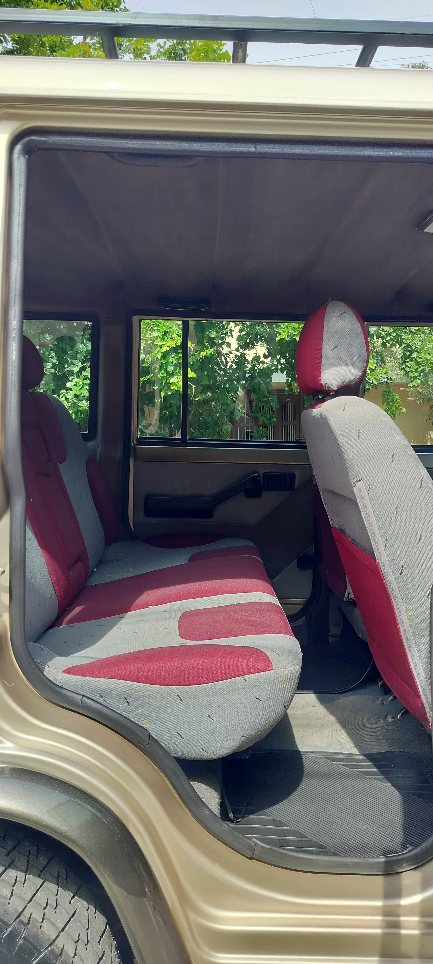 Mahindra Bolero - Image 7