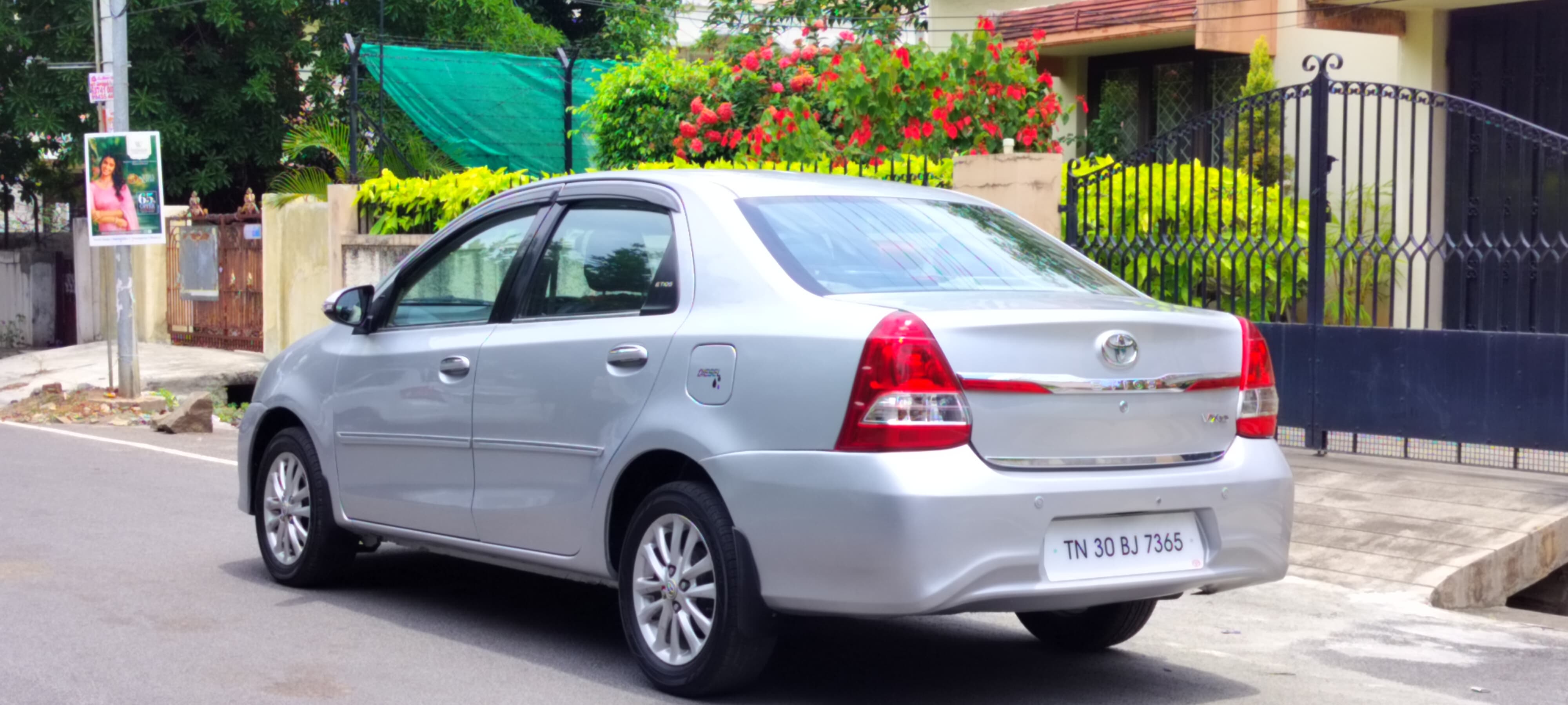 Toyota Etios - Image 2