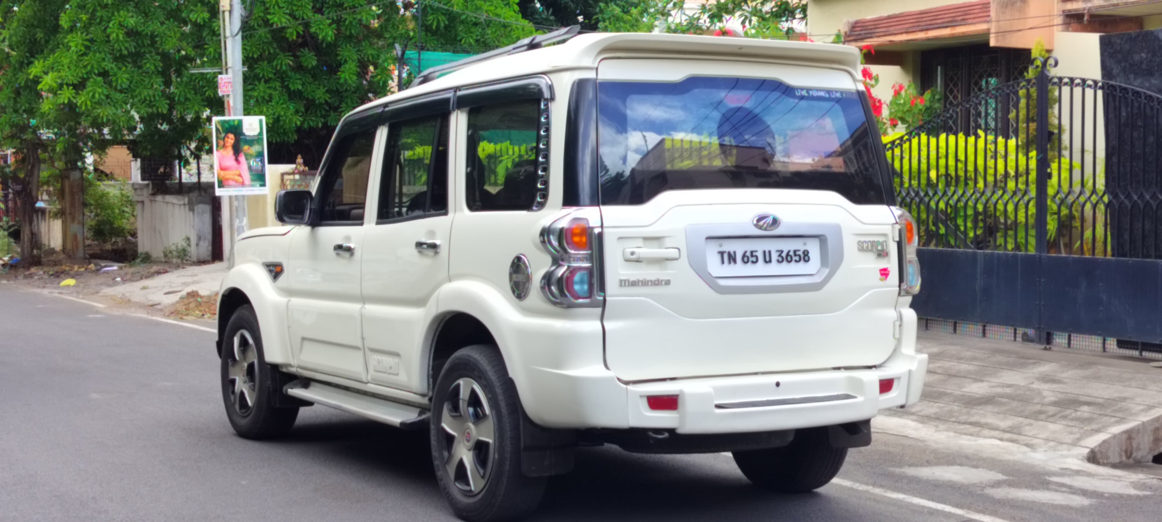 Mahindra Scorpio - Image 5