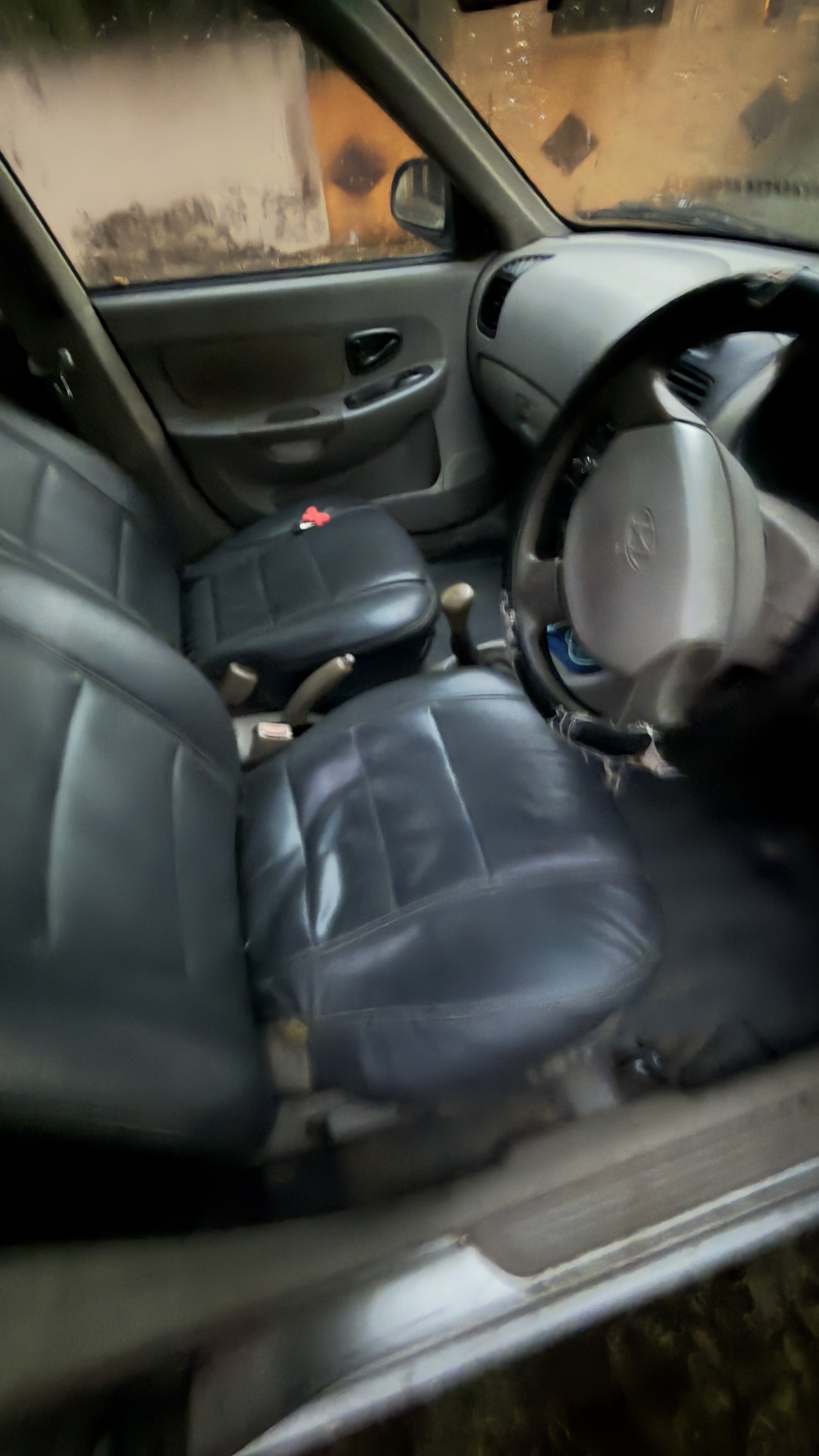 Hyundai Accent - Image 6
