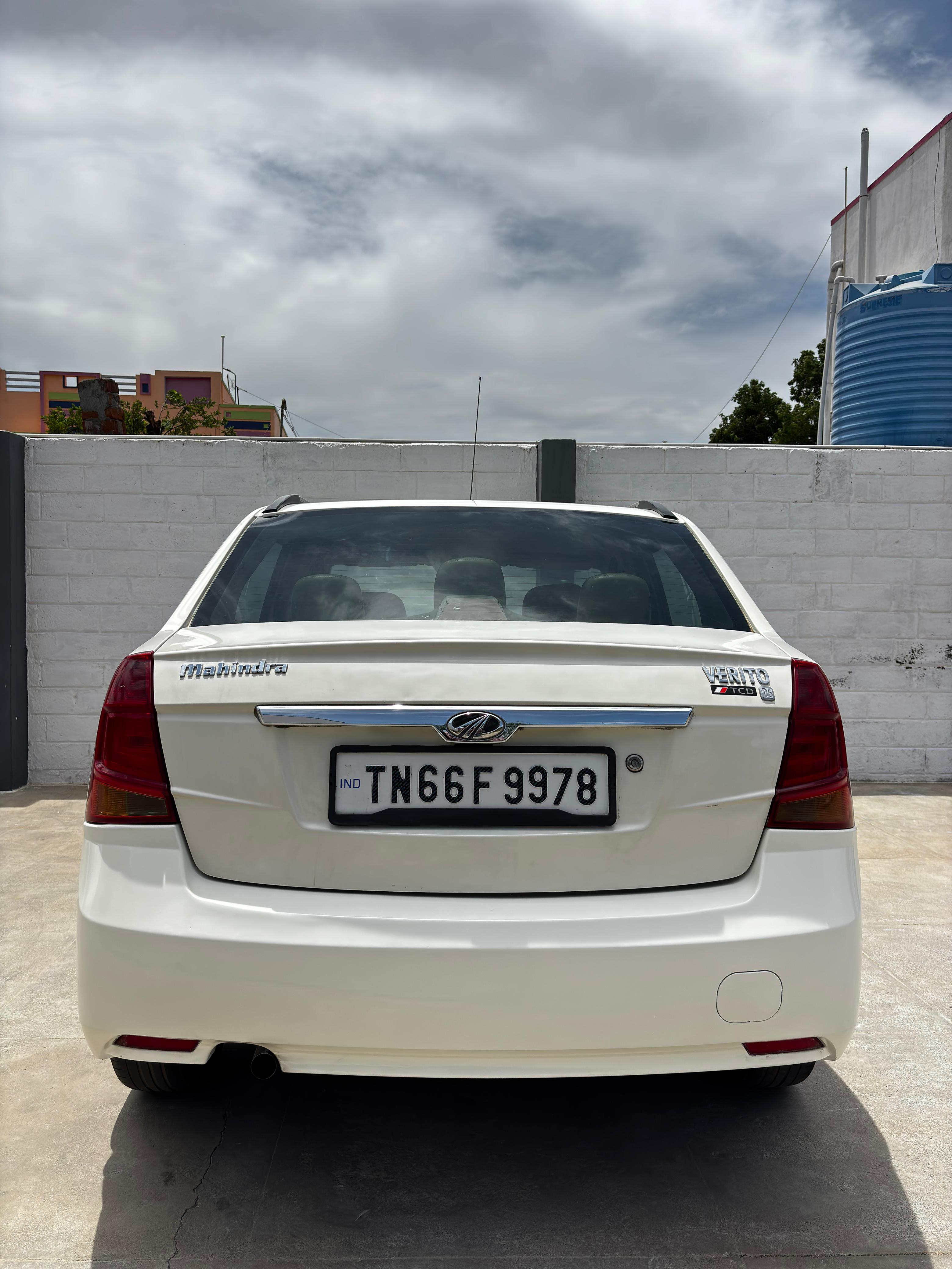 Mahindra Verito - Image 2