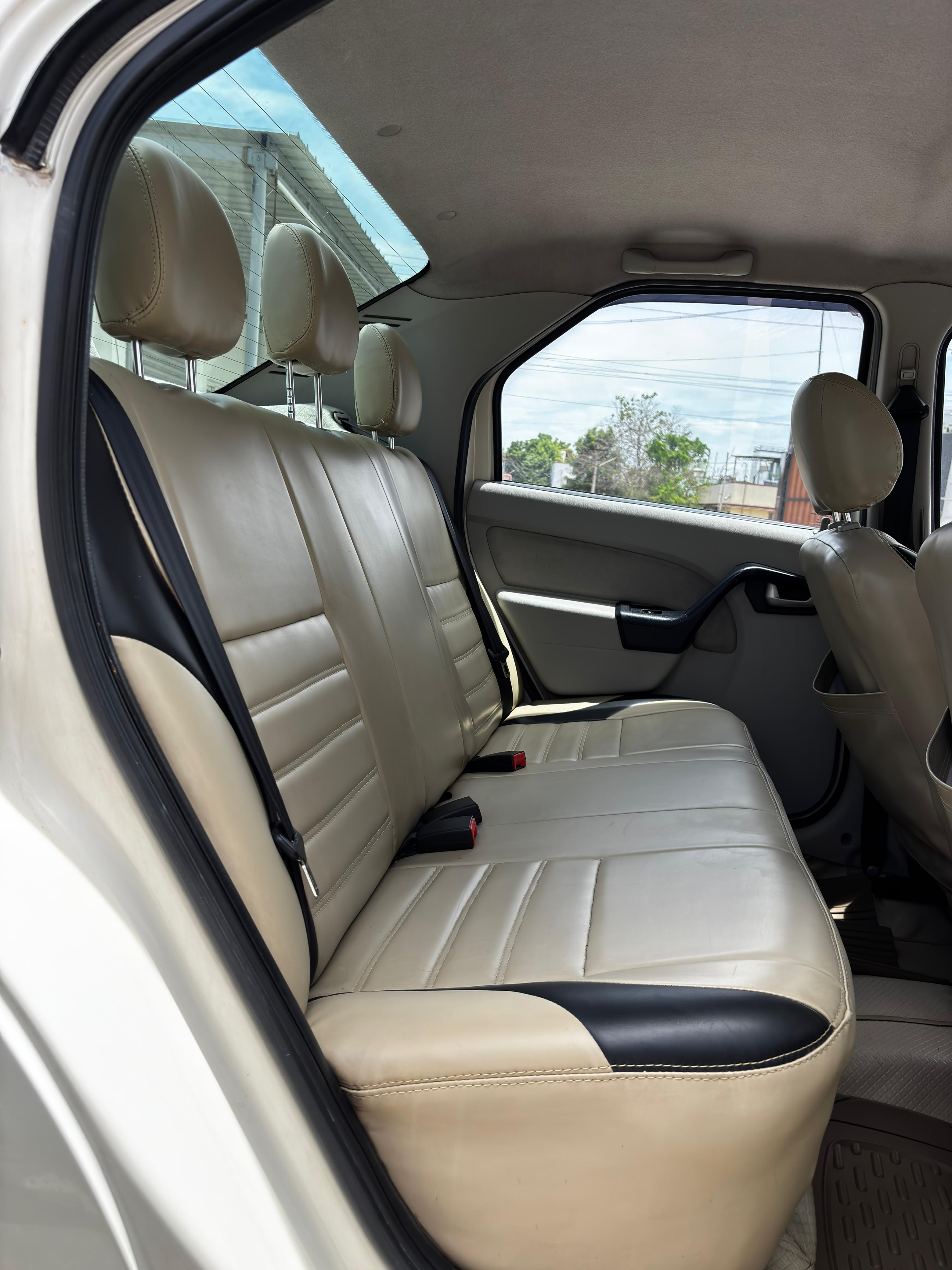 Mahindra Verito - Image 4