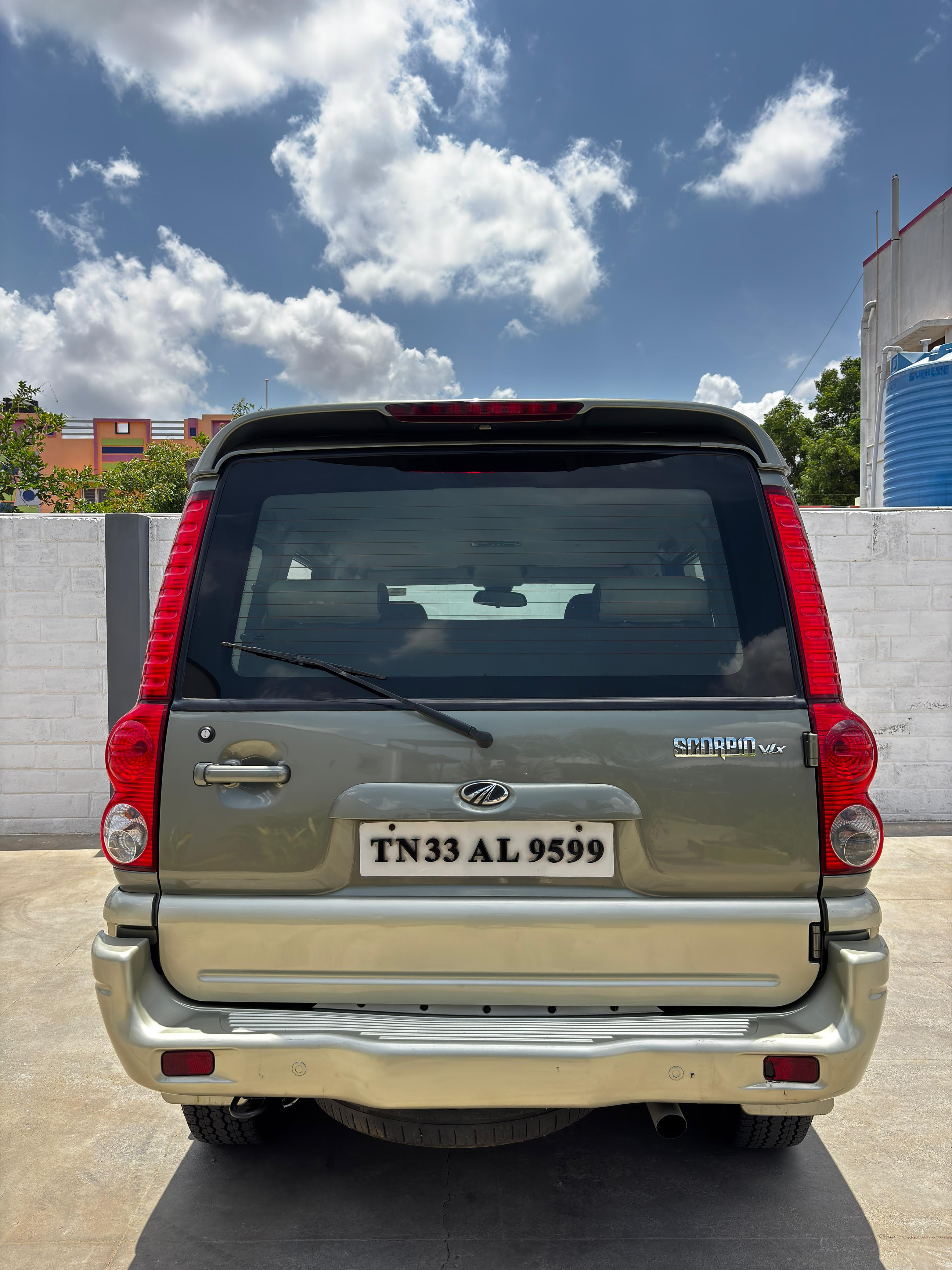 Mahindra Scorpio - Image 2