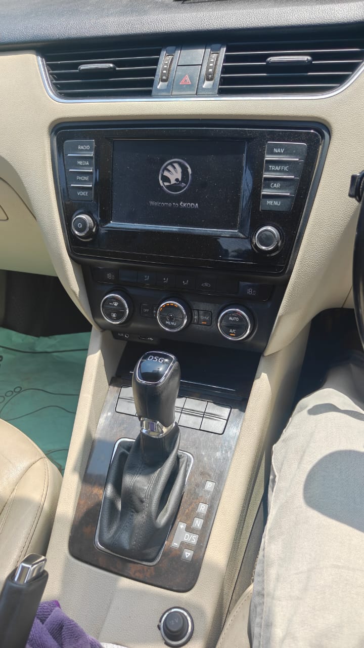 Skoda Octavia - Image 9
