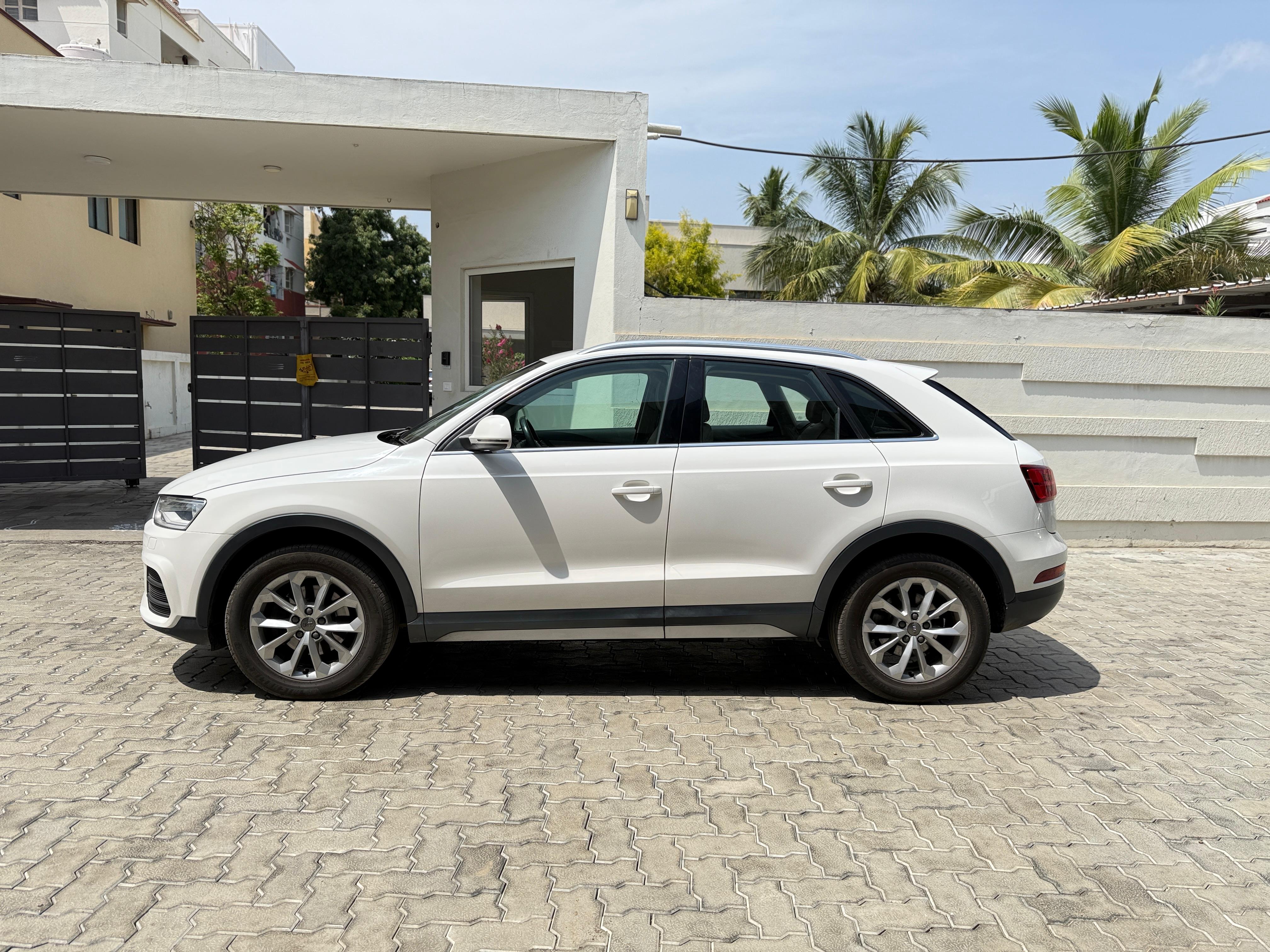 Audi RS Q3 - Image 9