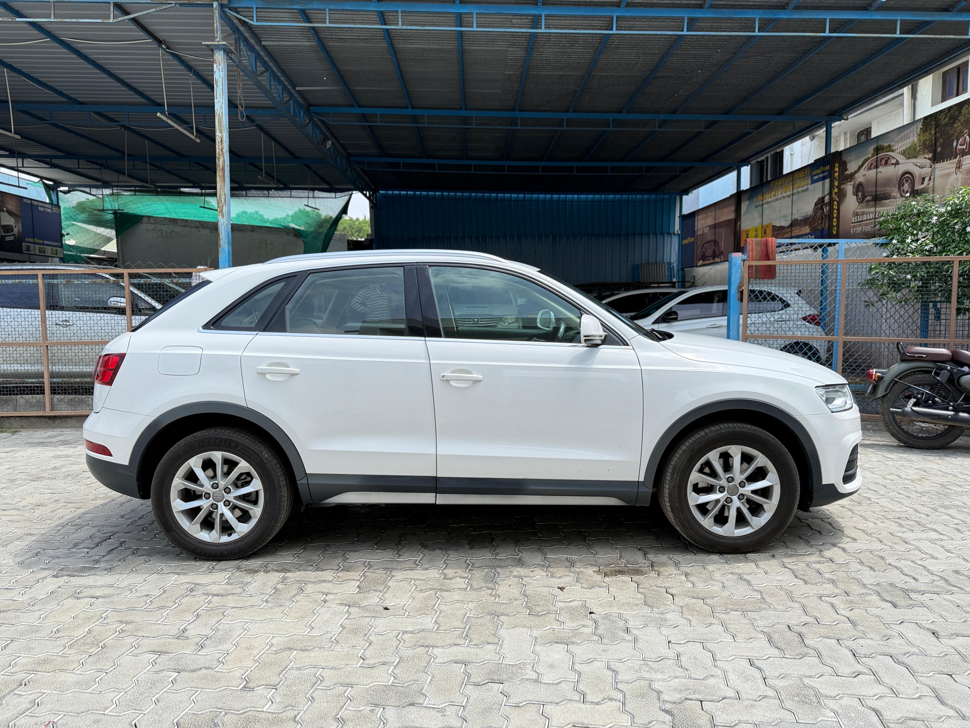 Audi RS Q3 - Image 7