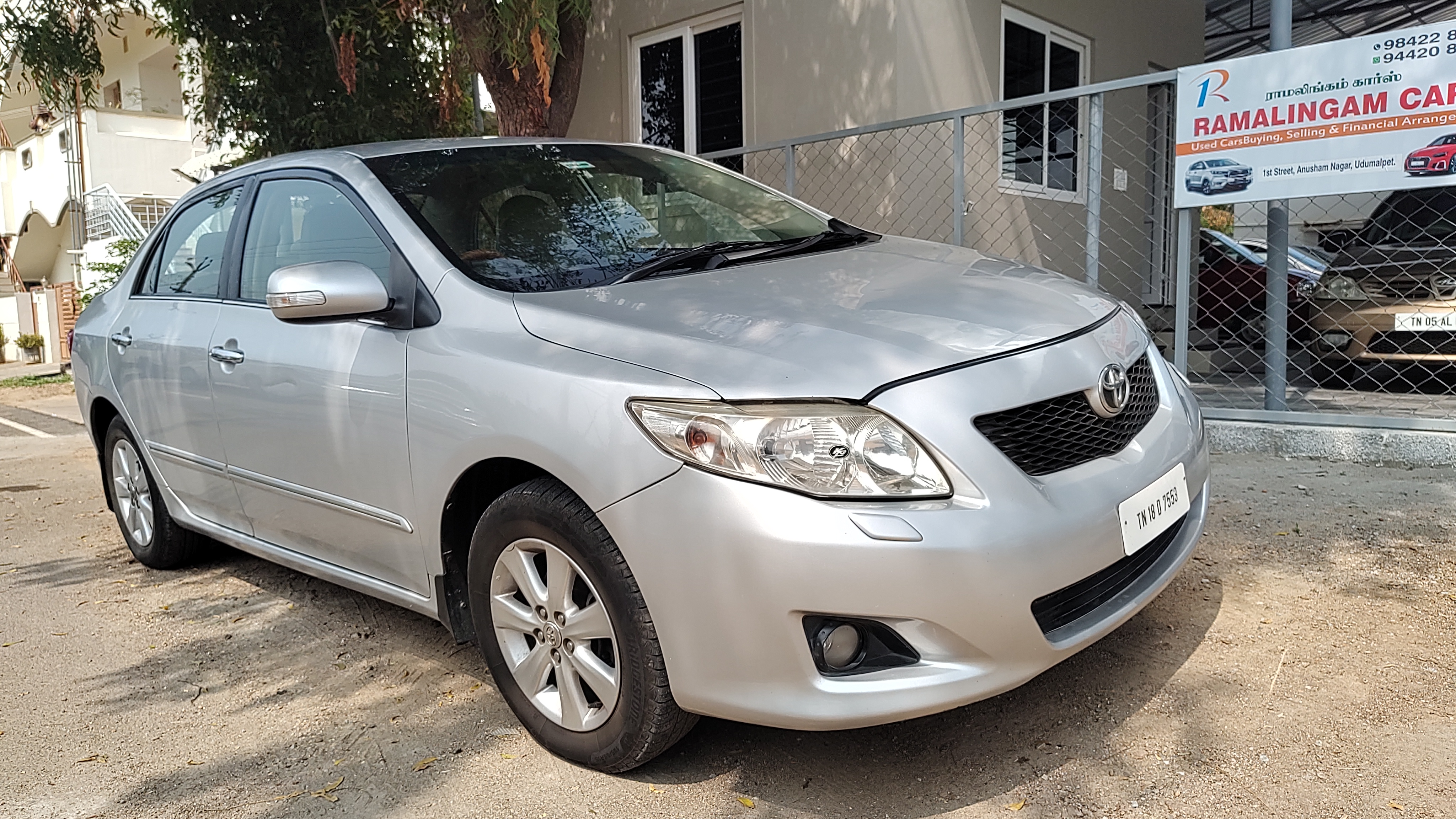 Toyota Corolla Altis - Image 4
