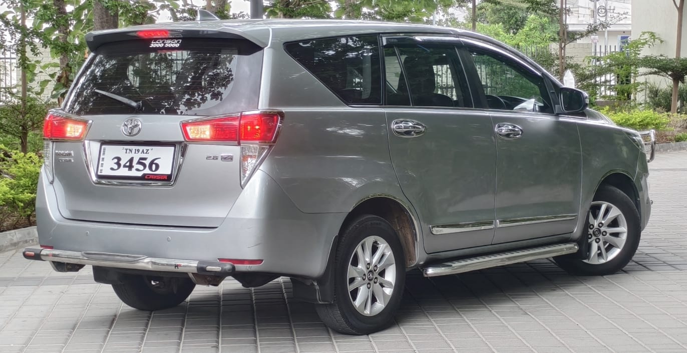 Toyota Innova Crysta - Image 5