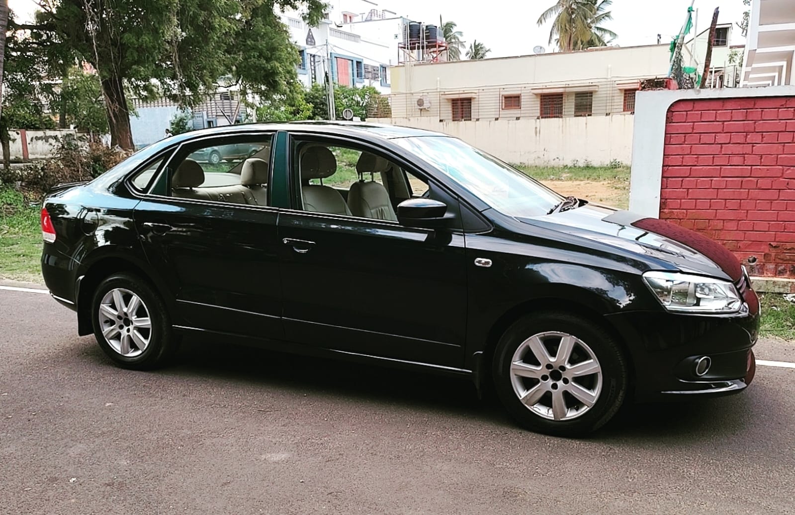 Volkswagen Vento - Image 4