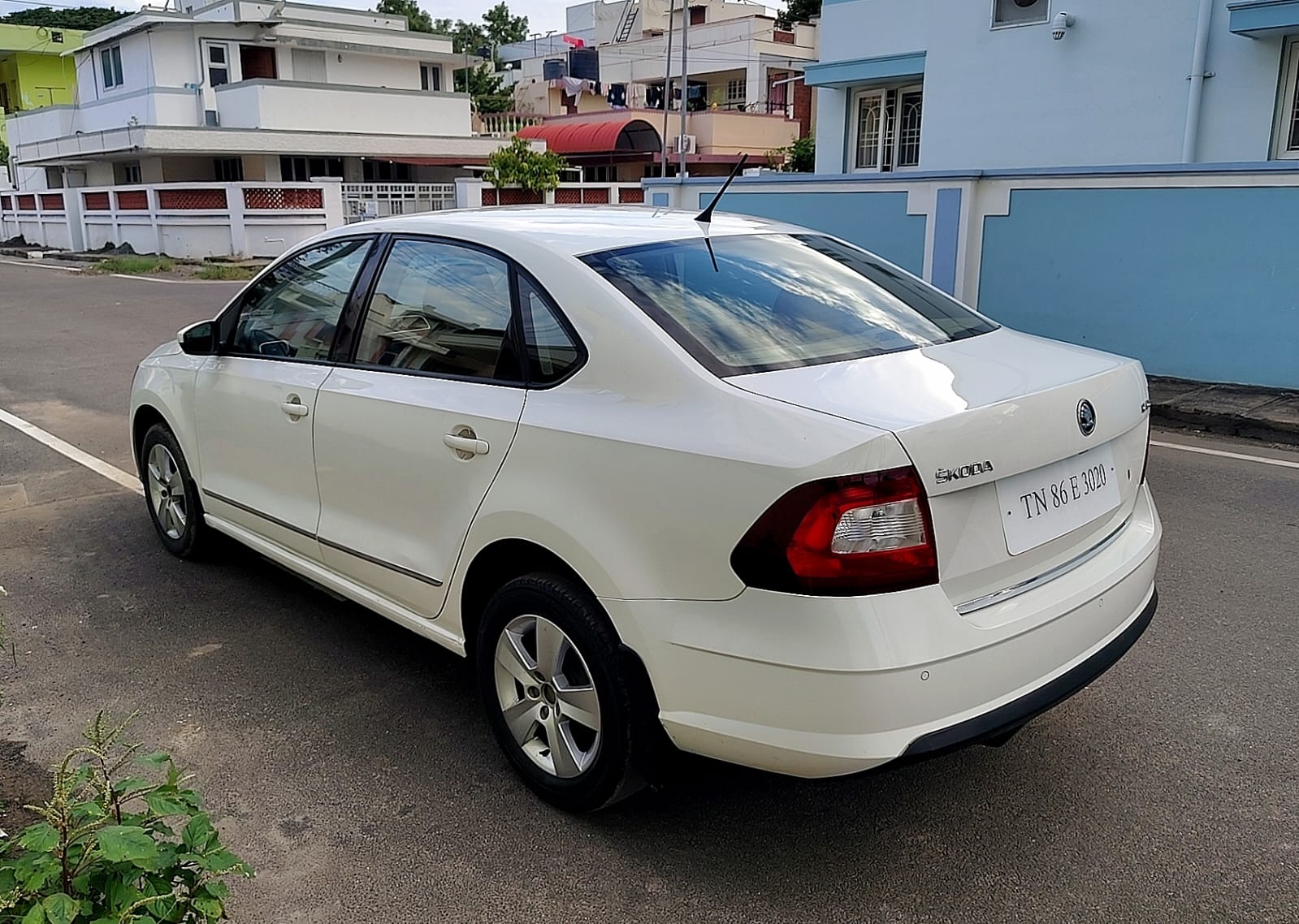 Skoda Rapid - Image 5