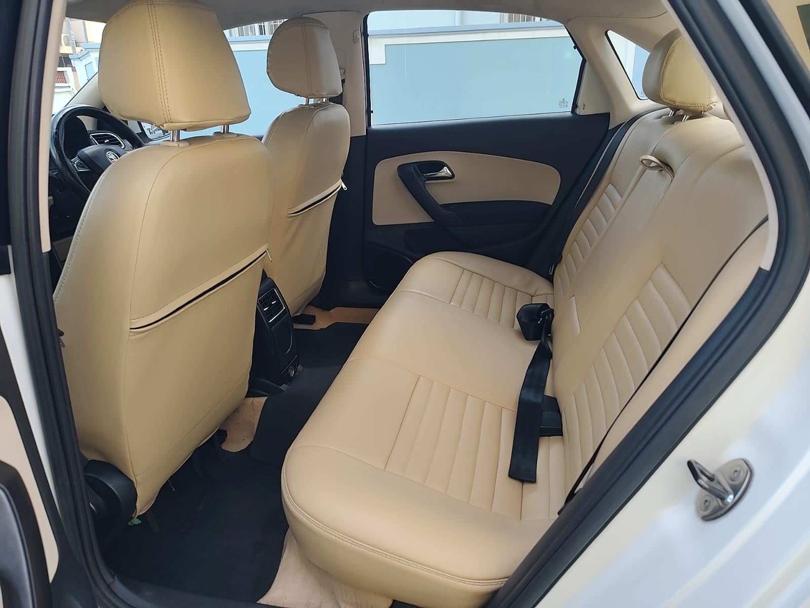Skoda Rapid - Image 7