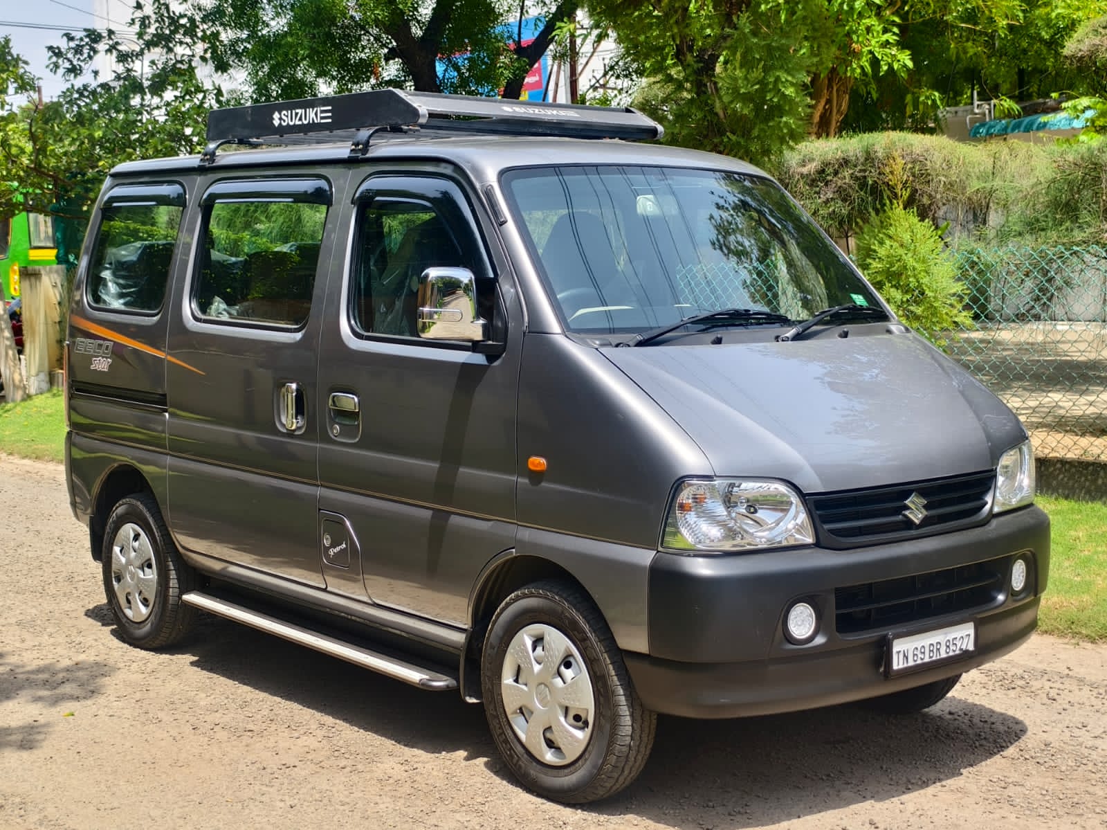 Maruti Suzuki Eeco - Image 2