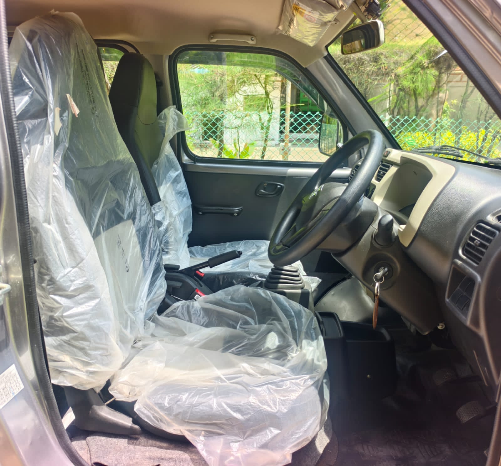 Maruti Suzuki Eeco - Image 3
