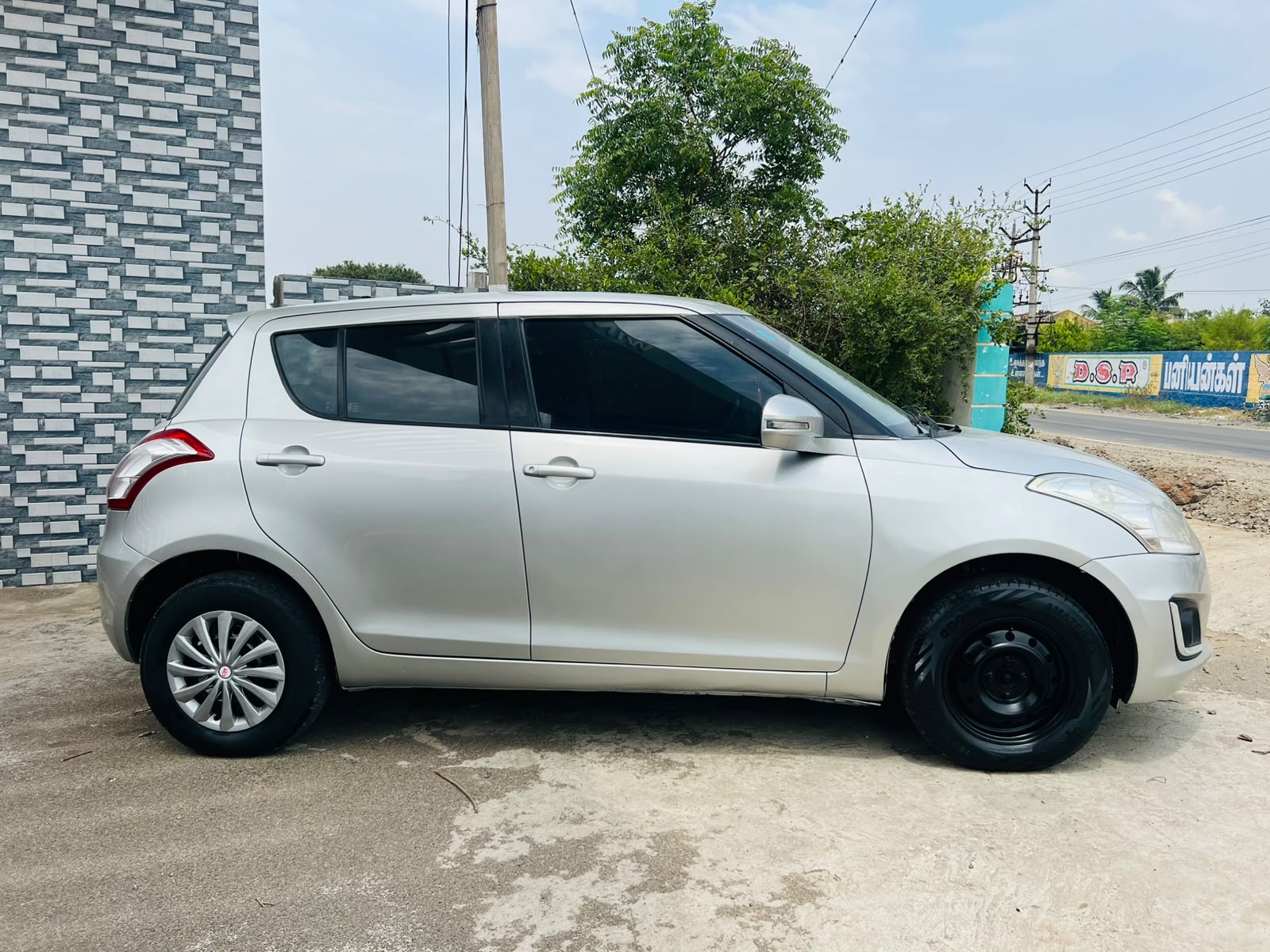 Maruti Suzuki Swift - Image 4