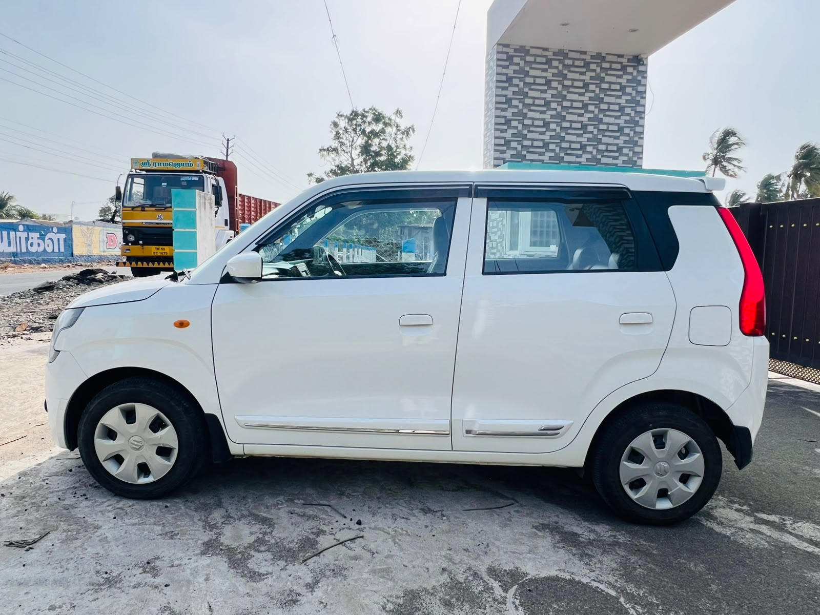 Maruti Suzuki Wagon R - Image 4