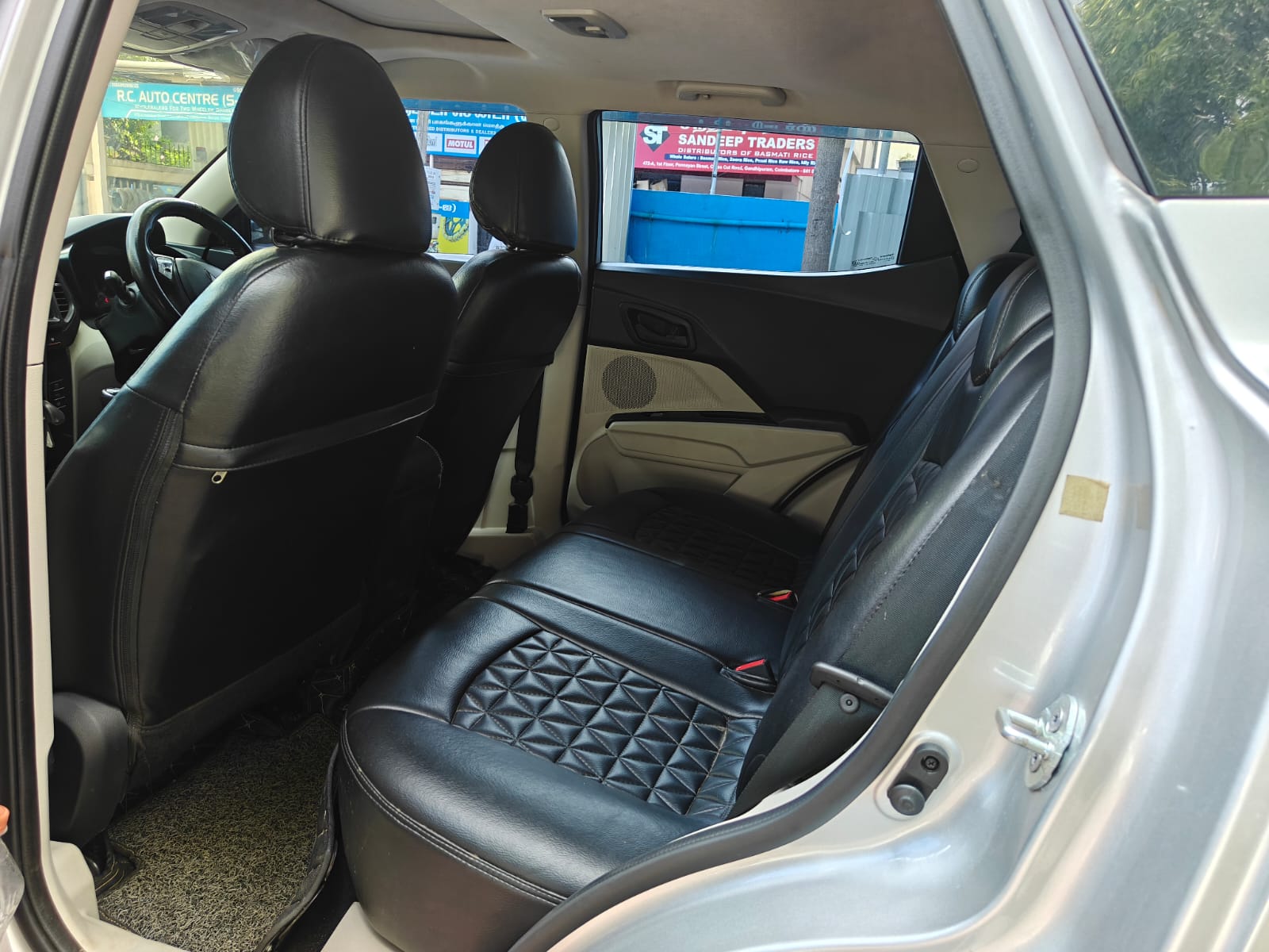Mahindra XUV300 - Image 9
